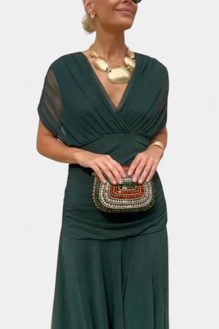Schulterfreies gerafftes Maxikleid f��r Hochzeitsg?ste