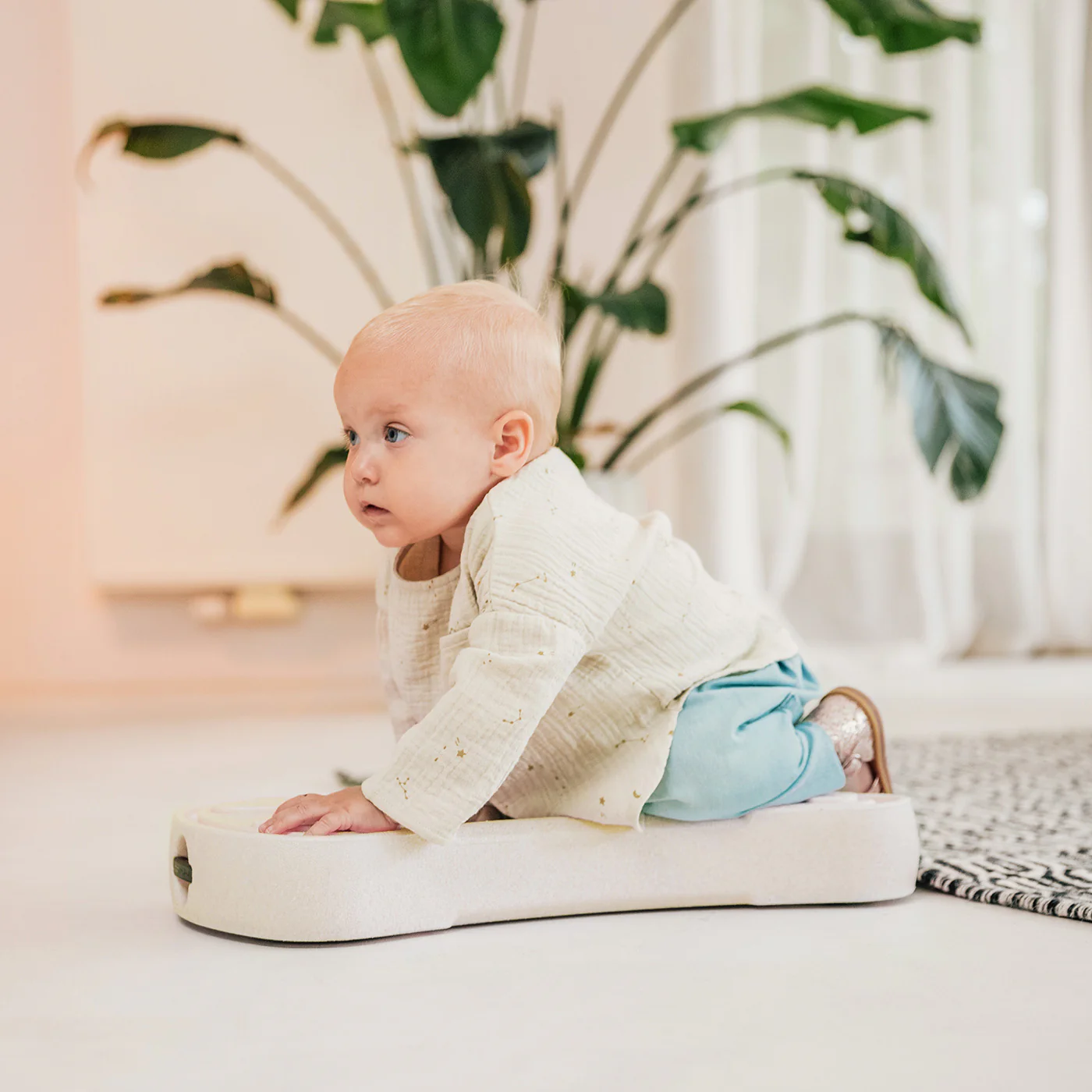 2025 Scoot and Ride My First 3-in-1 Babywalker & Glijder in Sand
