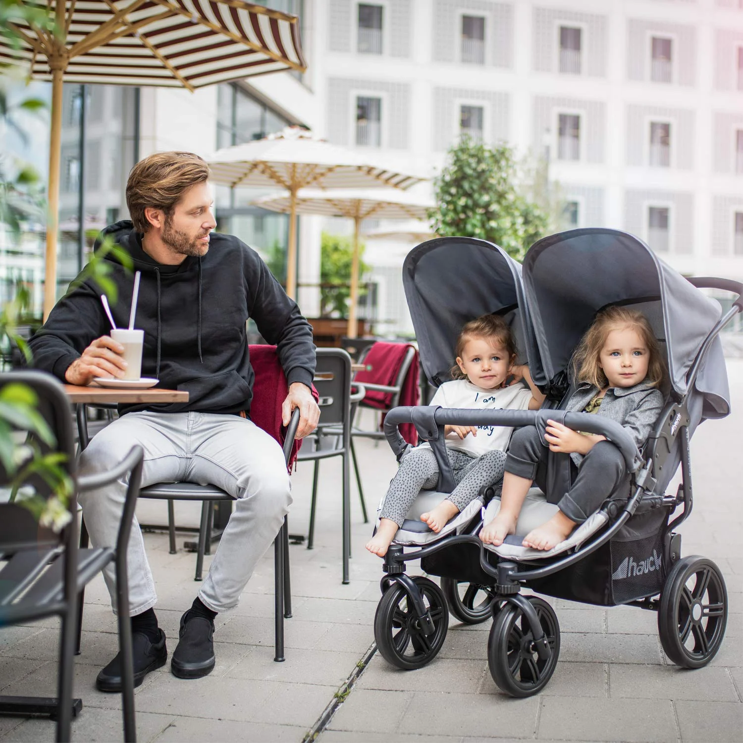 hauck Geschwisterwagen Roadster Duo SLX, Zwillingsbuggy ab Geburt bis 15 kg (ca. 3 Jahren) mit Liegefunktion, XL Korb, Einfach und Klein Zusammenklappbar, Gro?e R?der (Grey/Silver)