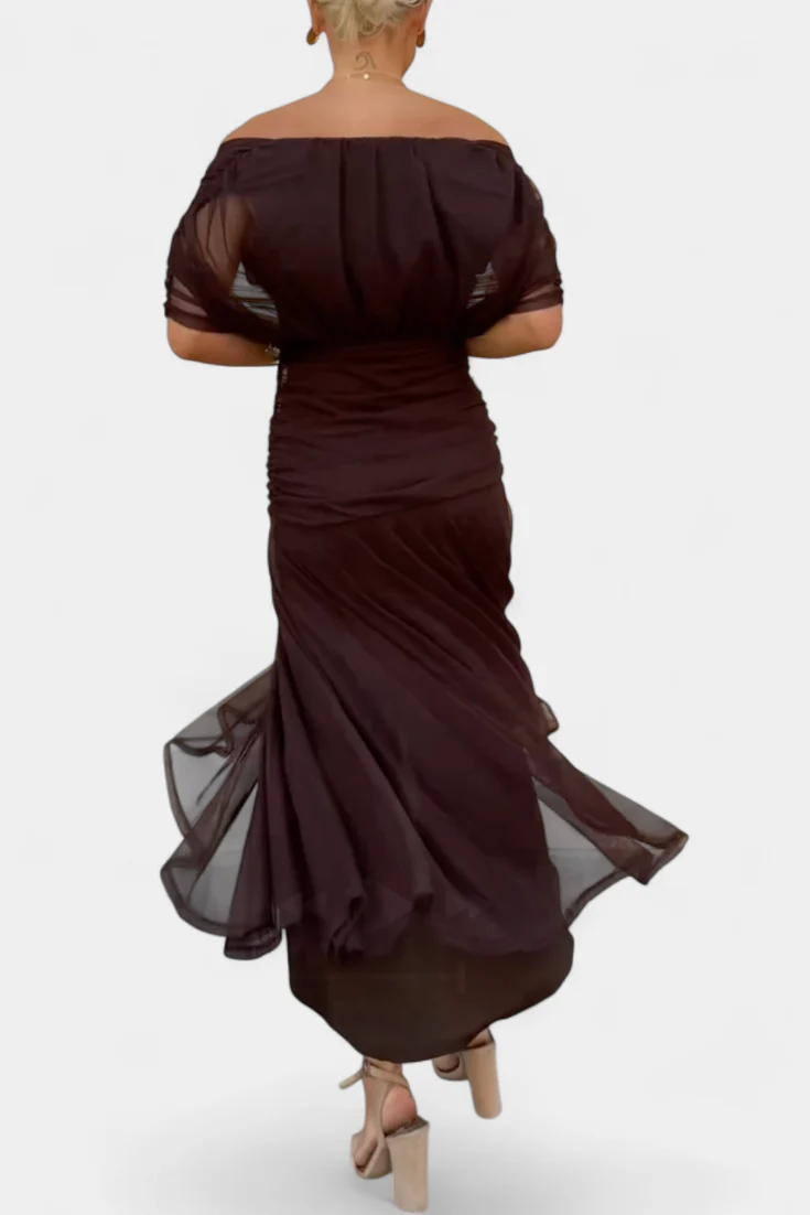 Schulterfreies gerafftes Maxikleid f��r Hochzeitsg?ste