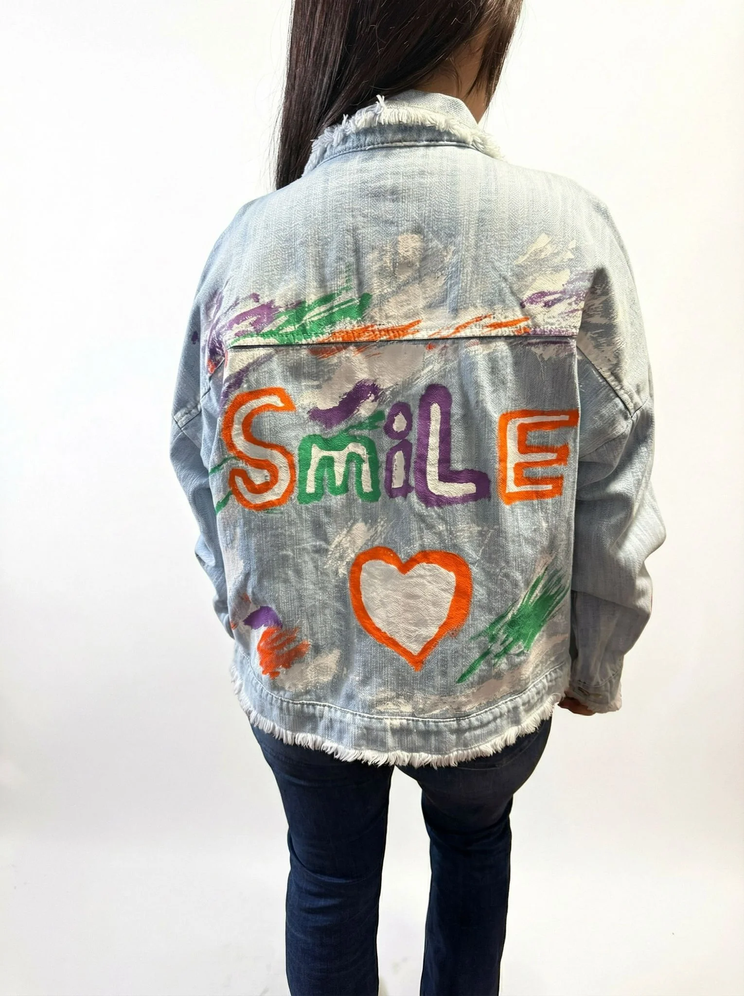 Denimjacke f��r Damen mit urbanem Design f��r Alltag und Streetwear
