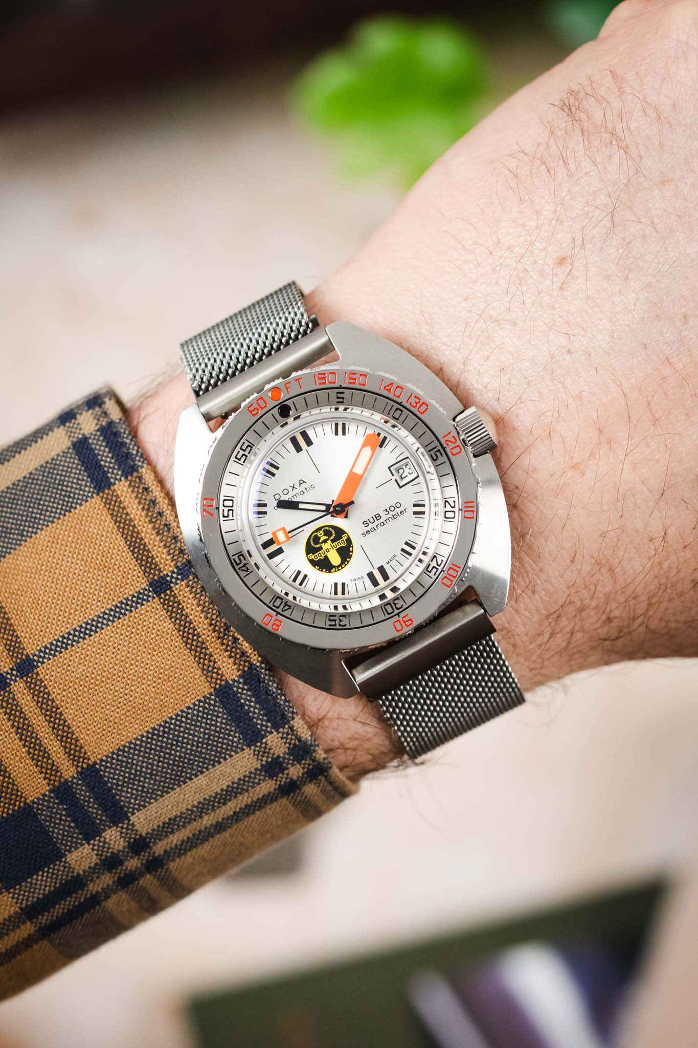 Hirsch MILANAISE Mesh Watch Band in SILVER