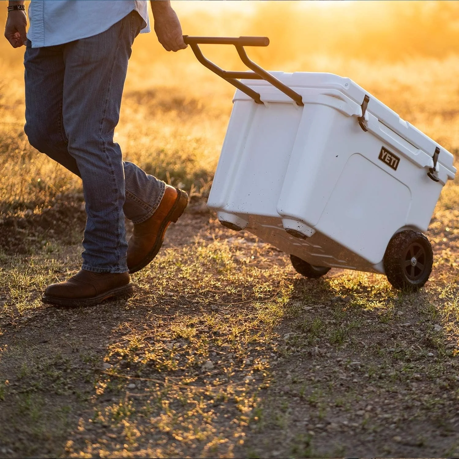 YETI Tundra Haul Cooler Box with Wheels, Navy Blue