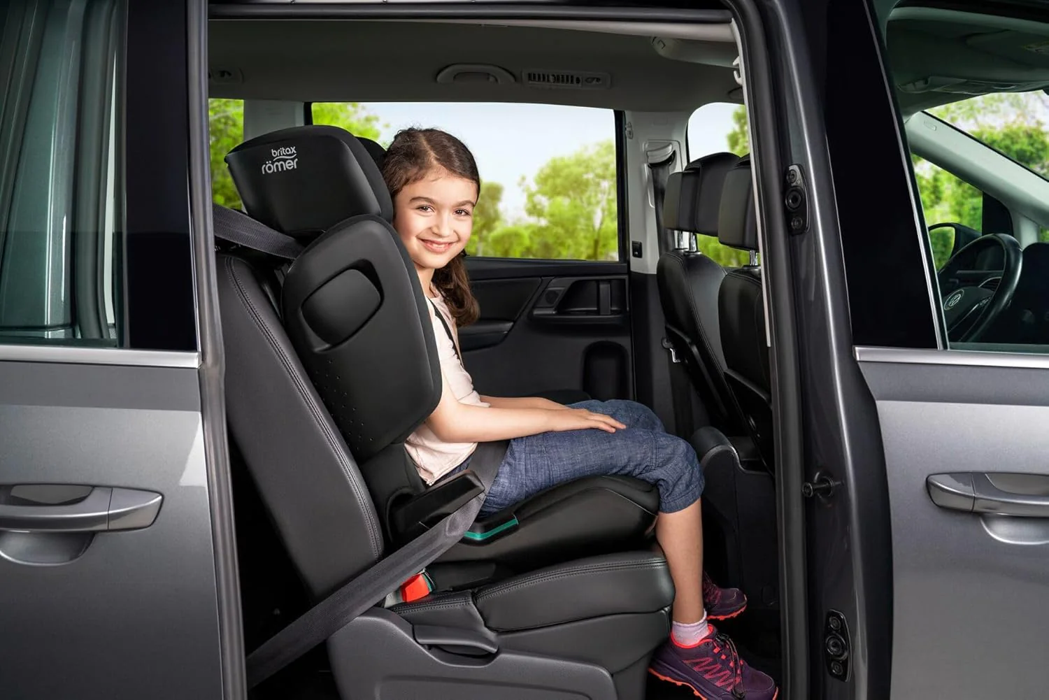 BRITAX R?MER Kindersitz KIDFIX 2 Z-LINE, f��r Kinder von 100-150 cm (i-Size) mit und ohne ISOFIX, 3,5-12 Jahre, Midnight Grey