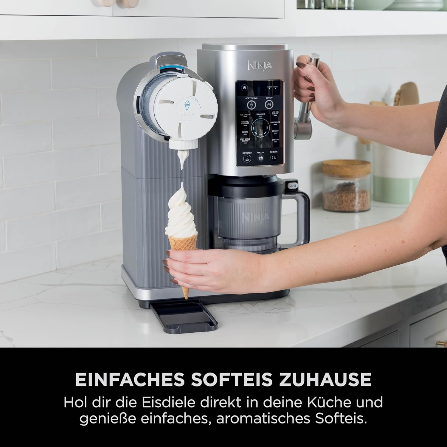 Ninja CREAMi Scoop & Swirl Eismaschine mit 2 Behältern, 13 Funktionen, für Eiscreme, Softeis, Gelato, Sorbet, Milchshakes und mehr, mit Mix-In-Funktion, Platinsilber, NC701EU
