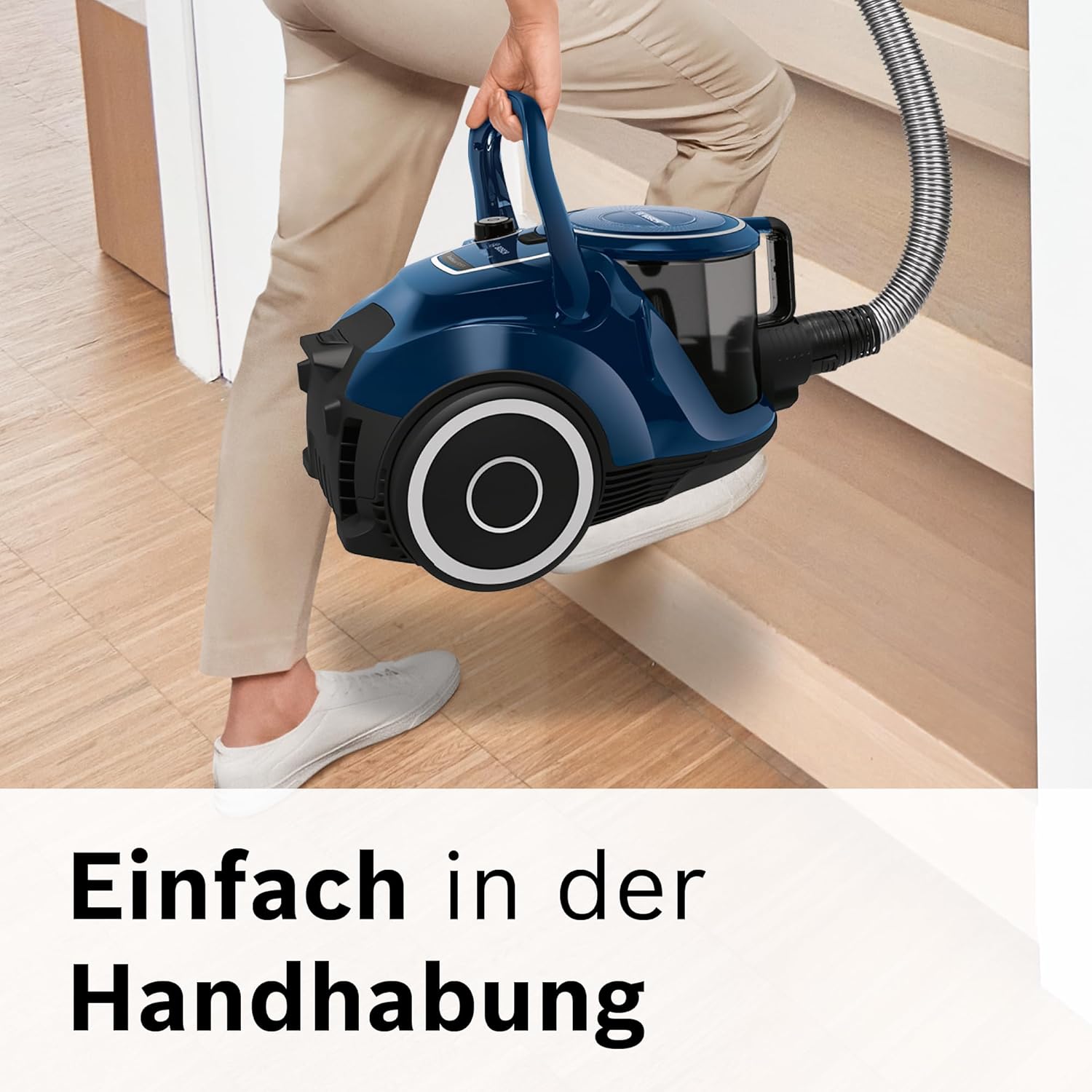 Bosch Staubsauger beutellos Serie 6 BGC41X36, Bodenstaubsauger, ideal für Allergiker, Hygiene-Filter, Bodendüse für Parkett, Teppich, Fliesen, Starke Saugleistung, leise, 700 W, blau