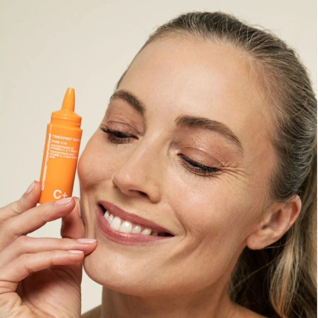 T Radiance Pure C10 Serum - Vitamin C+ Ferulic - 15 Units with Counter Stand