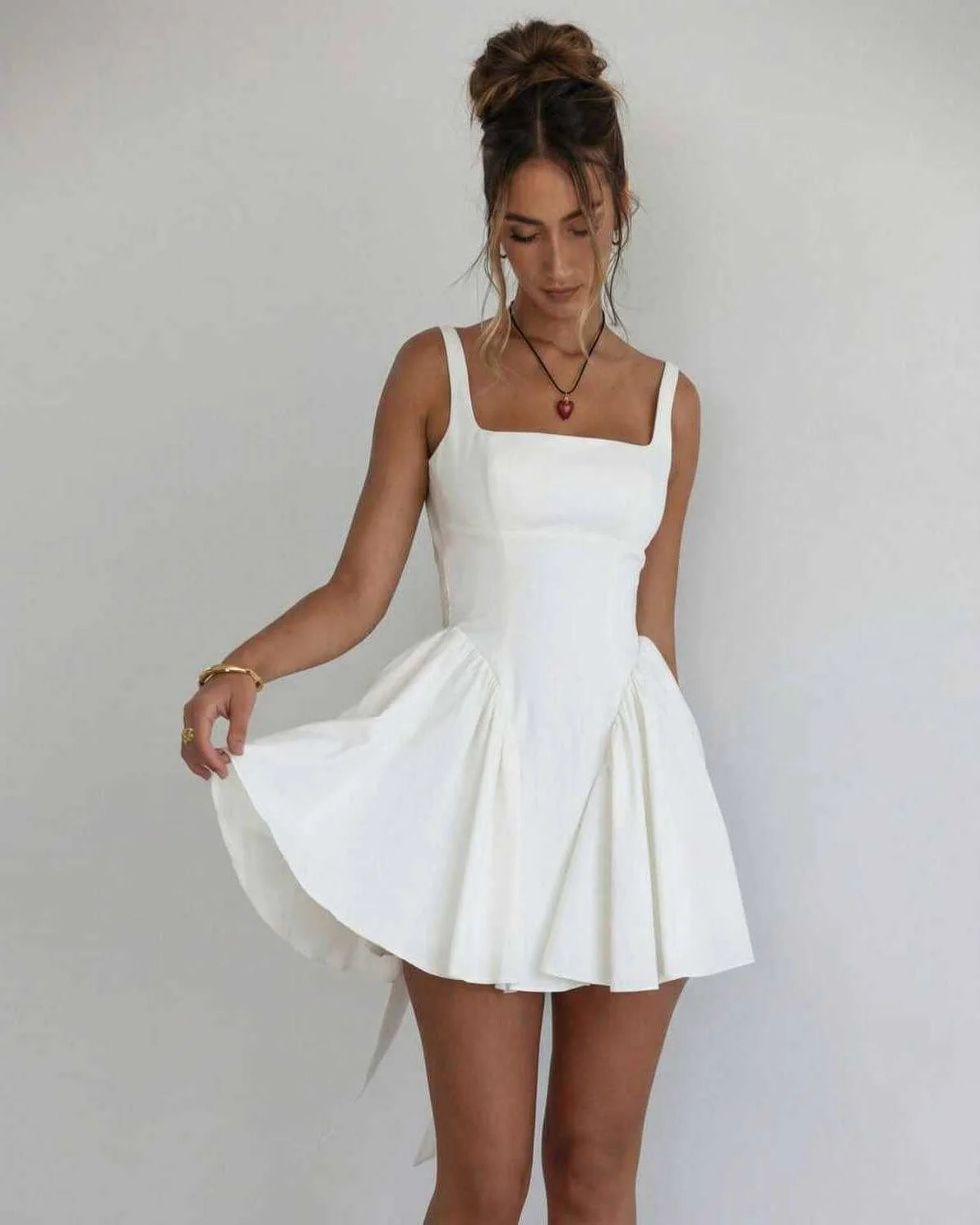Minikleid f��r Damen mit femininer Passform f��r festliche Anl?sse und den Alltag