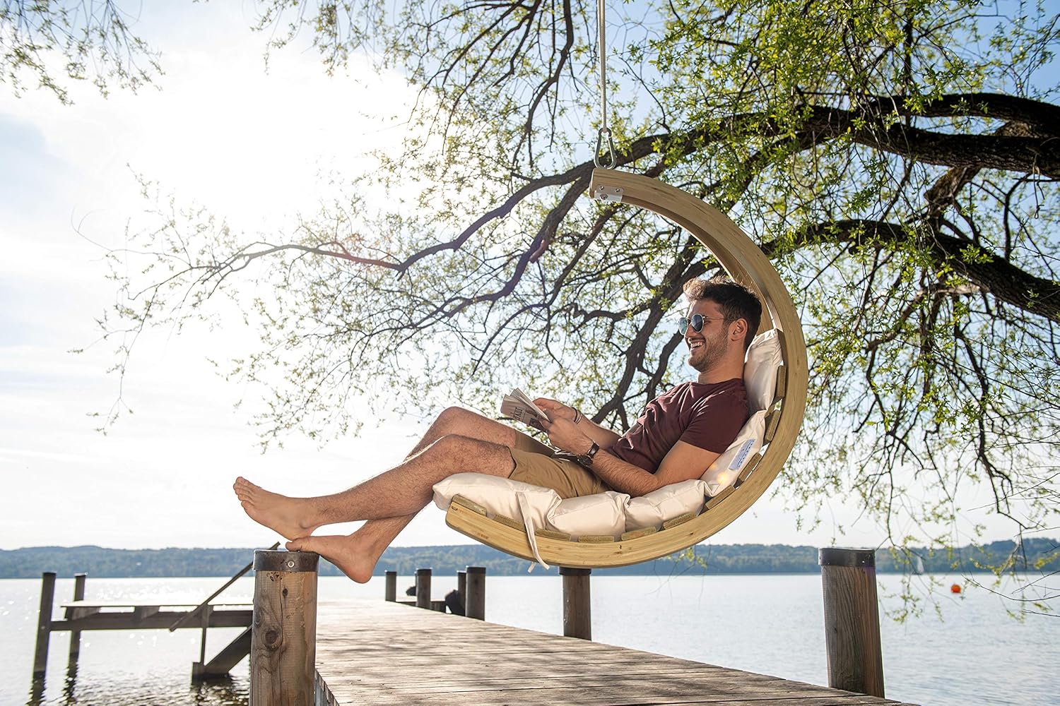 AMAZONAS Swing Chair Creme stylischer Schwebesessel mit extra Dicker Matratze aus FSC Fichtenholz bis 120 kg
