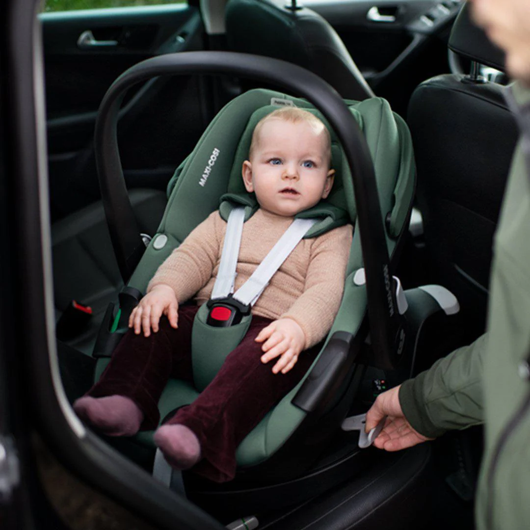 Maxi-Cosi 360 Family Kit Autostoel Bundel ?C Essential Collectie