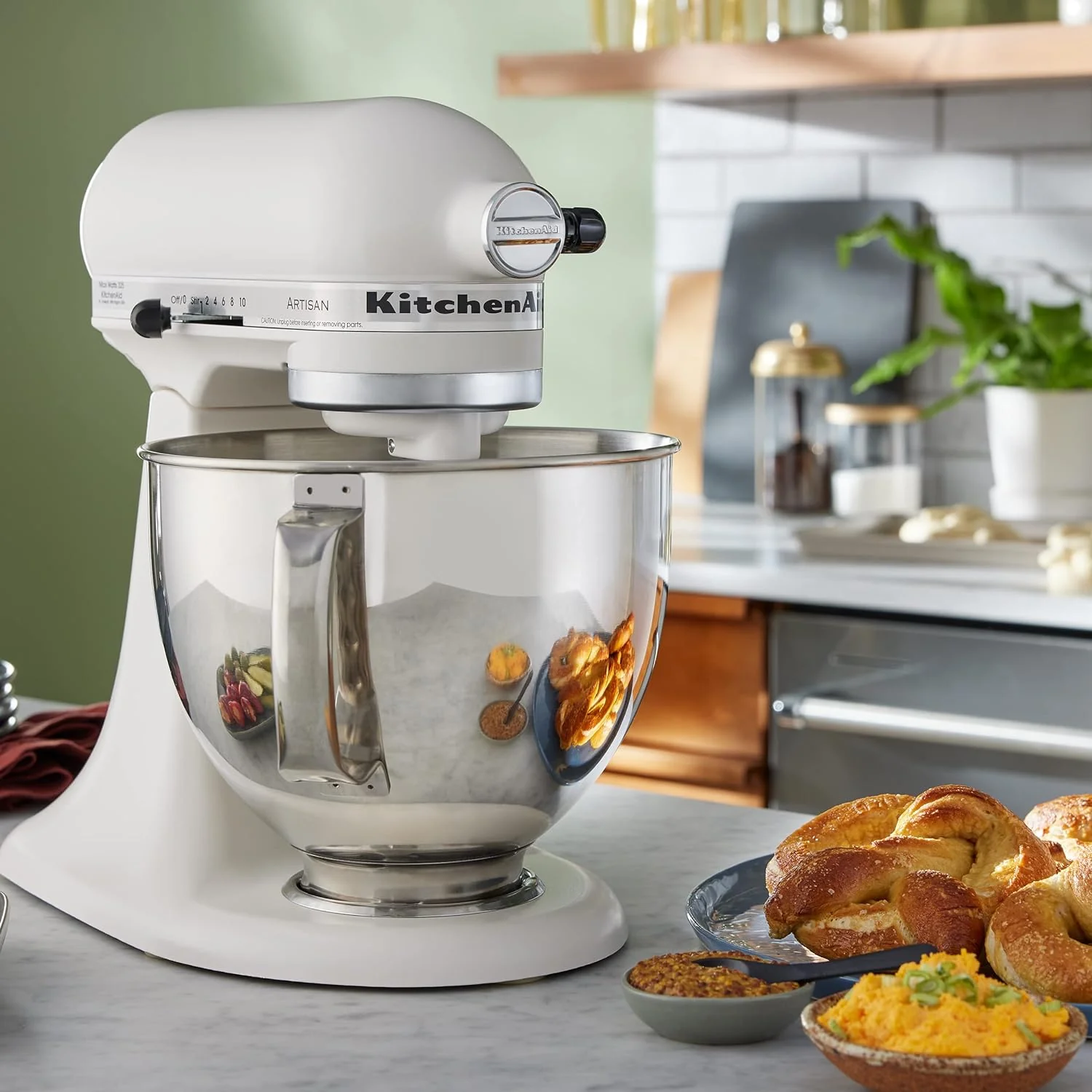 KitchenAid Artisan Series 5 Quart Tilt Head Stand Mixer