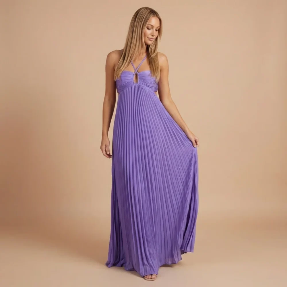 Plissiertes Neckholder-Maxikleid f��r Hochzeitsg?ste