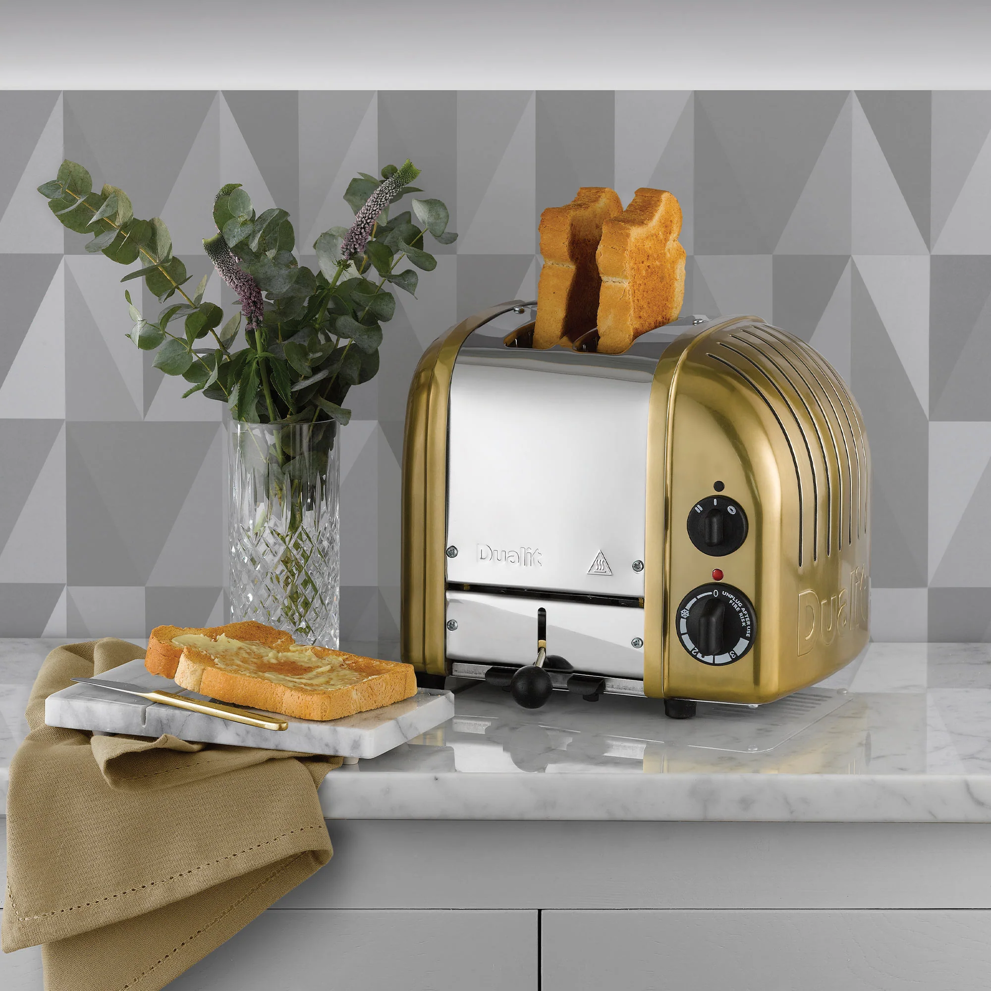 2025 Dualit Toaster Set 3 �C 2-sleuf Toaster met Broodjeshouder en Twee Sandwichklemmen