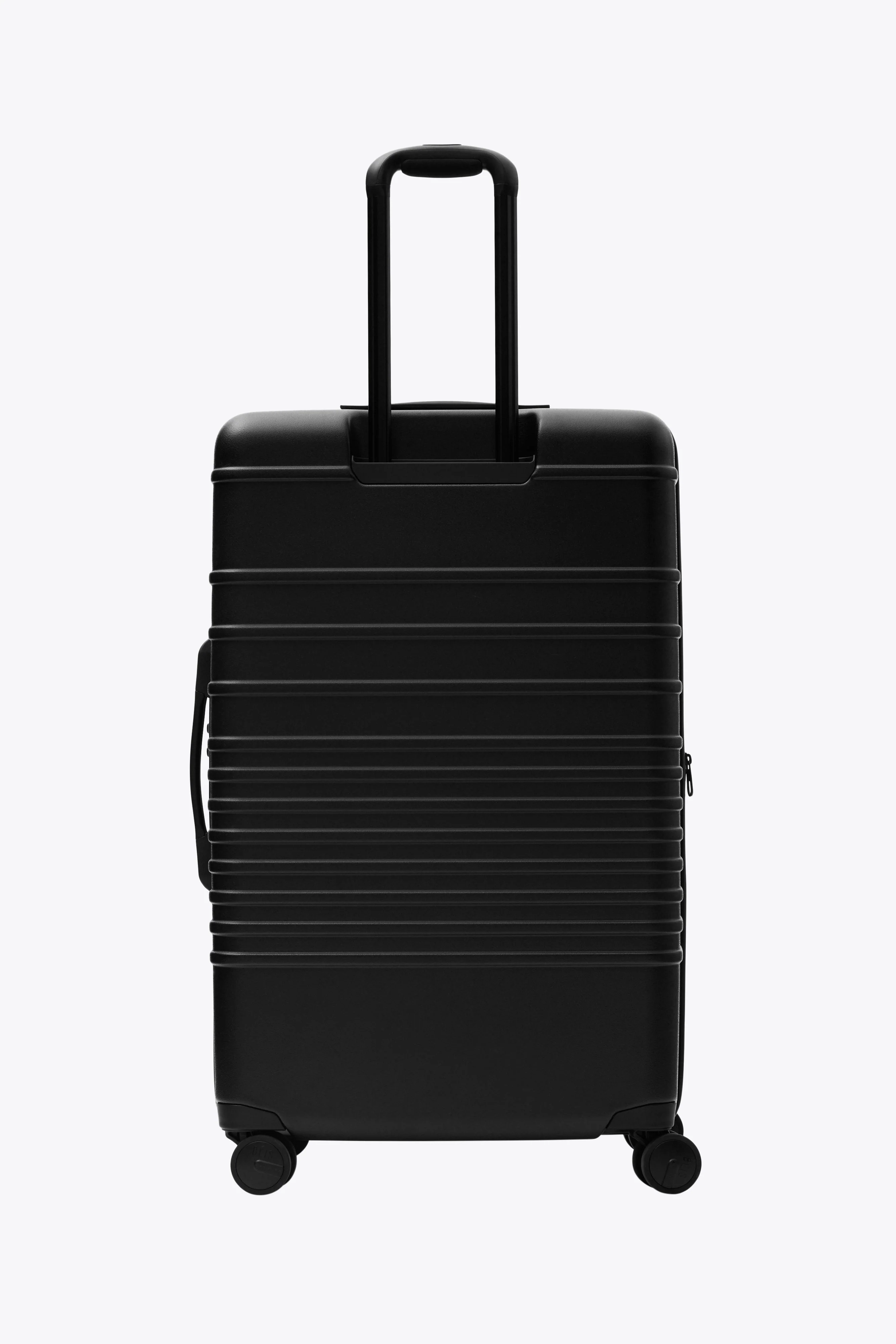 De Large Check-In Roller in All Black