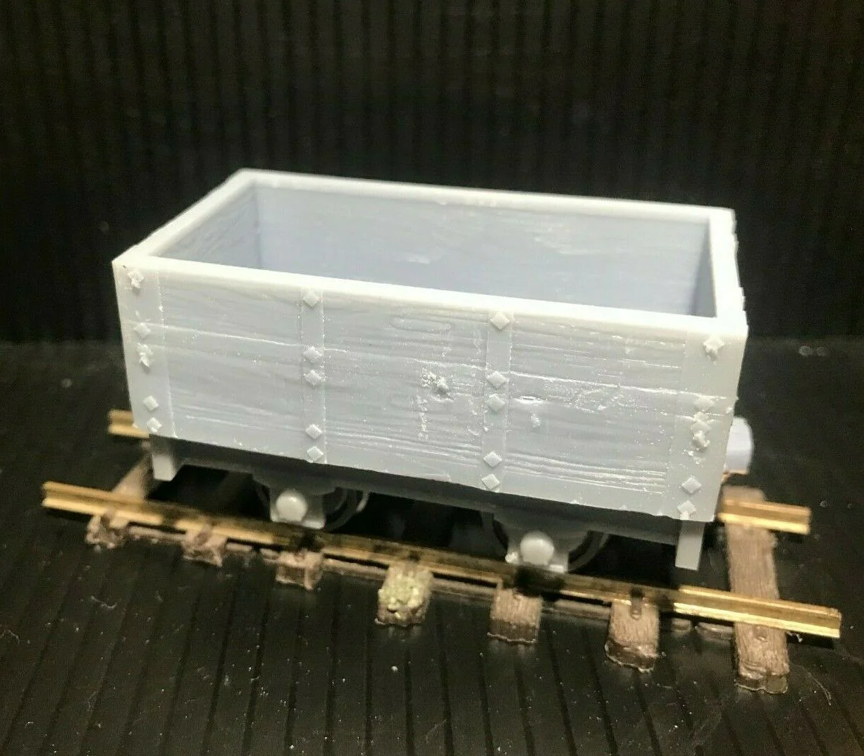 Gn15  Mineral/Mining Wagon Kit with wheels