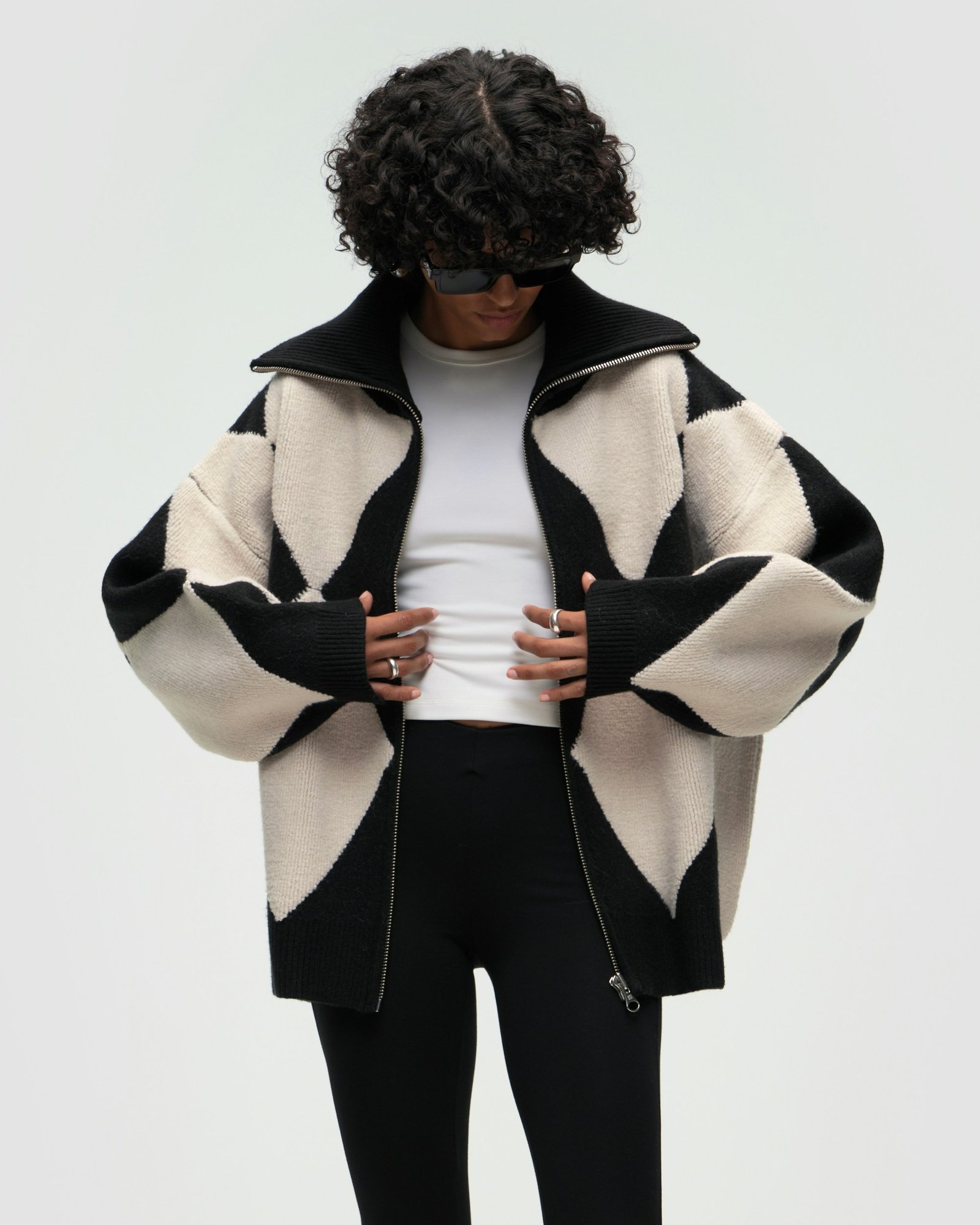 WRSTBHVR YAMAN KNIT JACKET in schwarz in Größe