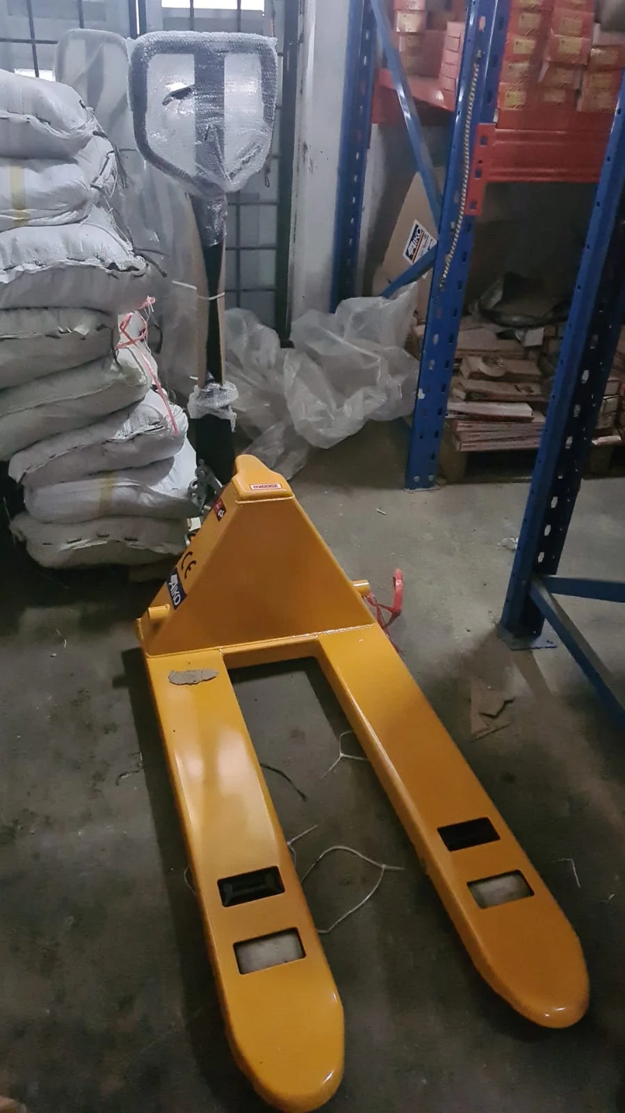 Aiko 2,5 Ton, 540 x 900 mm, Enkel Nylon Super Korte Handpalletwagen | Model: PT-W2.5N-540/900