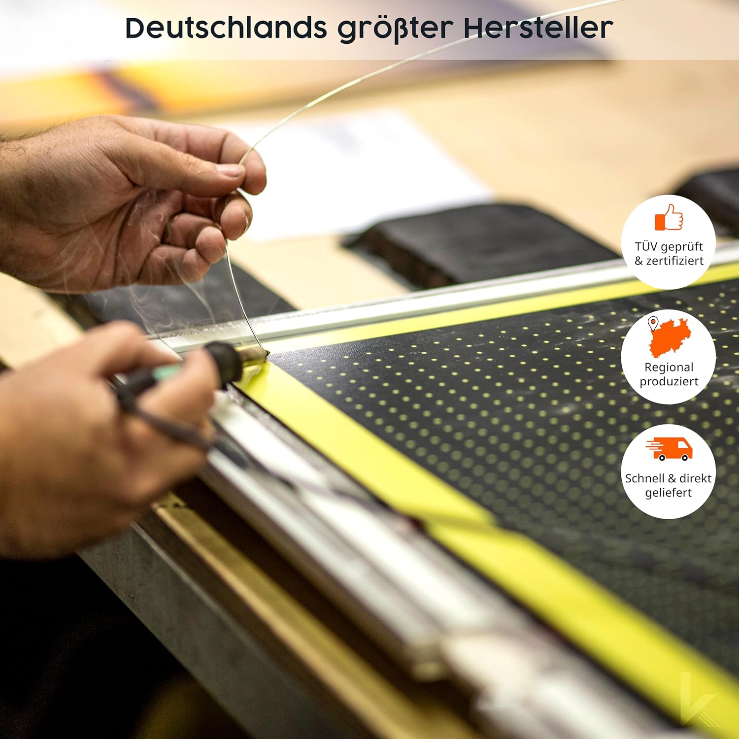 Könighaus Panorama Bildheizung 1200 Watt - Smart Thermostat - 18-29 m² | App, weißer Rahmen, Motiv: 18. Sternenhimmel 2, TÜV SÜD, Infrarot Wandheizung