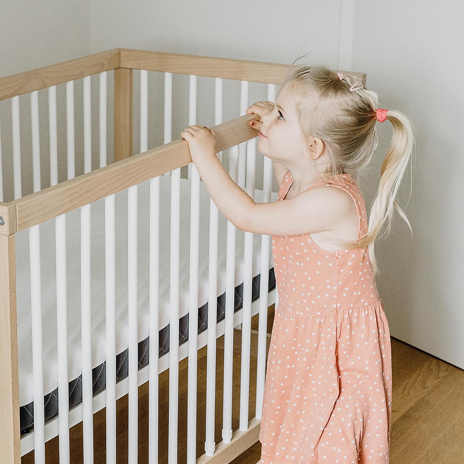 Ehrenkind® Babybett PUR inkl. Matratze 120x60 Buchenholz | Weiß | Kinderbett 9-Fach höhenverstellbar mit entnehmbaren Stangen | Baby Bett