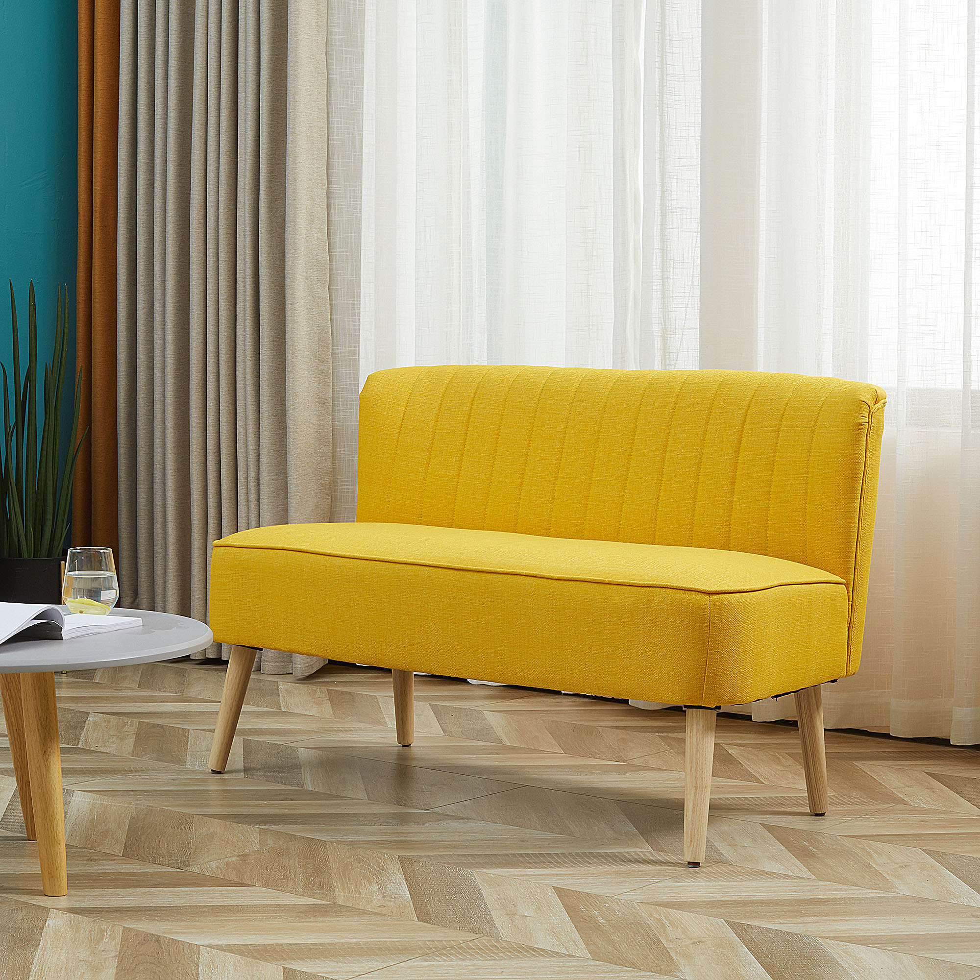 Sofa Retrodesign 2-zitsbank, houten poten, 117 cm x 56,5 cm x 77 cm, Geel