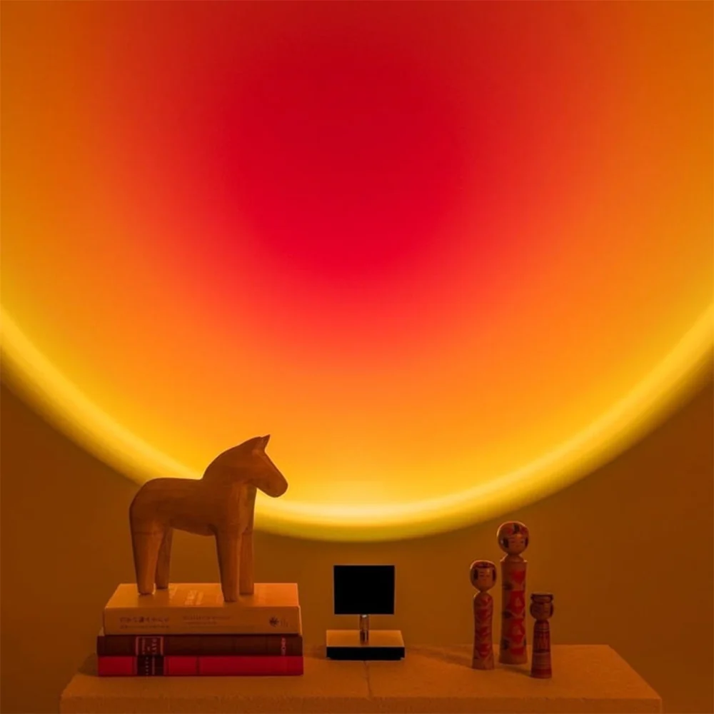 Retro Sunset LED Tischlampe | Kompakte Nachttischlampe f��r gem��tliches Stimmungslicht | USB-betrieben & energiesparend