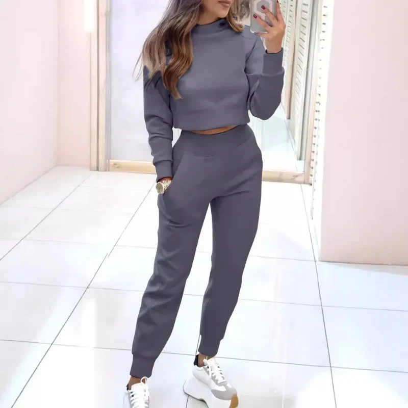 Zweiteiliges Damen Loungewear Set mit bauchfreiem Pullover und Jogginghose | Sportlicher Trainingsanzug f��r Alltag und Zuhause