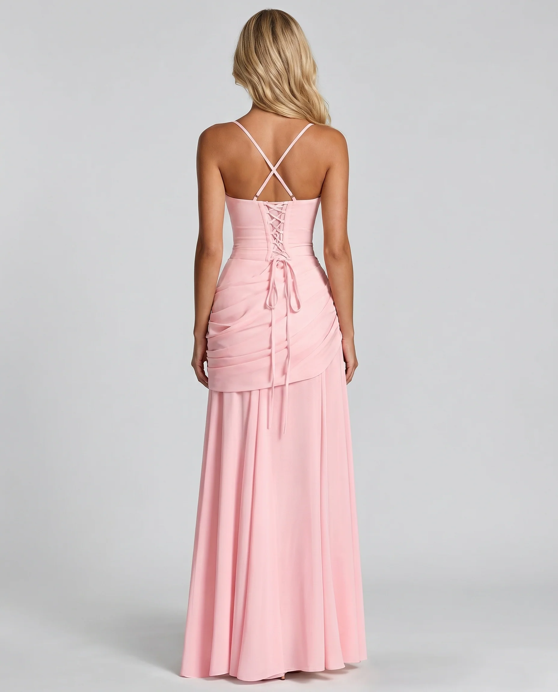 Elegantes Maxikleid mit Raffung und Spaghettitr?gern | Festliches Abendkleid mit Carr��-Ausschnitt und drapiertem Rock
