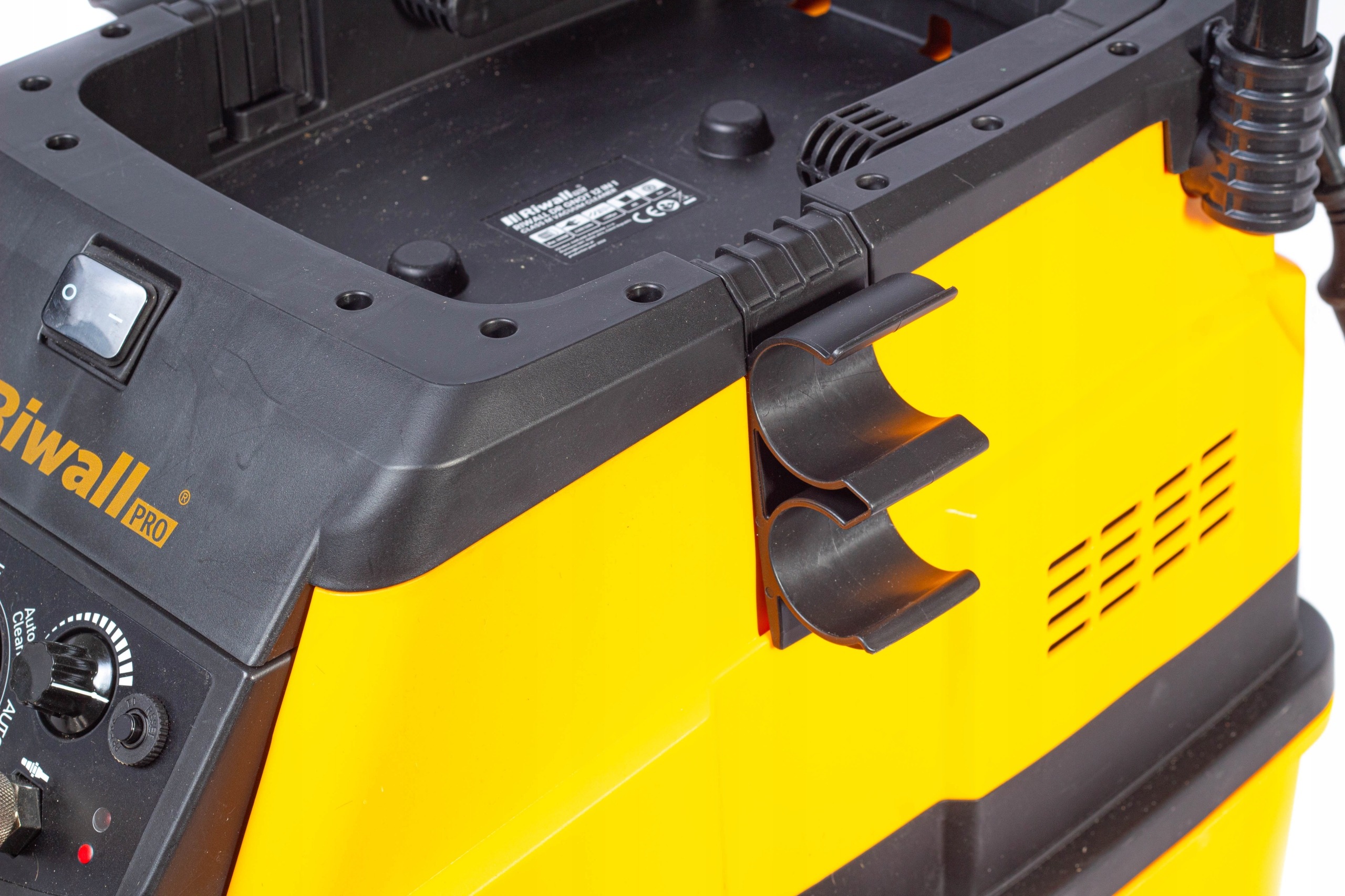 Bezpyłowy Odkurzacz przemysłowy Riwall dr Gnot AUTOMATYCZNY OTRZĄSACZ +PNEU