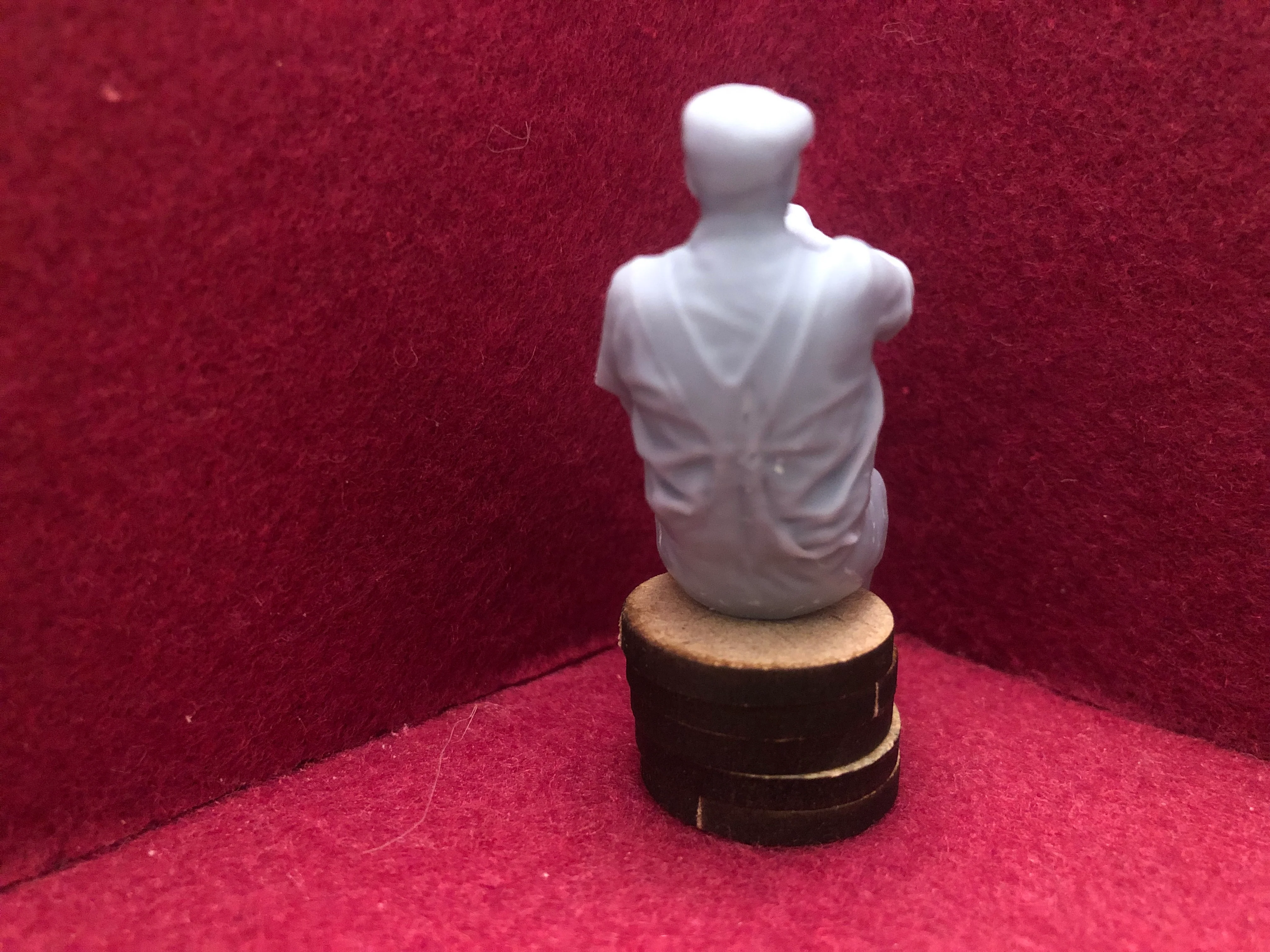 G-Scale Seated figure - 3D scan of a real person - D018 (also GN15)