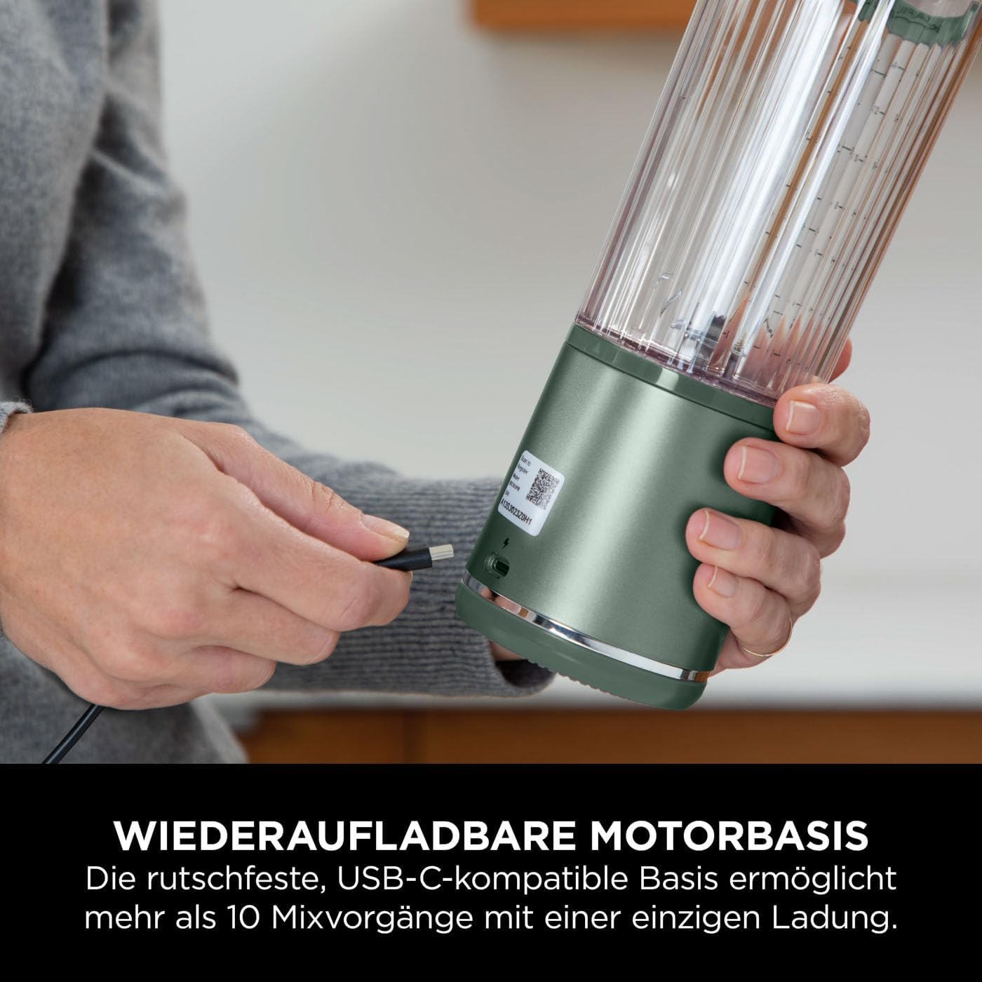 Ninja Blast Tragbarer Mixer / Blender / Smoothie Maker, 530ml Becher, Auslaufsicherer Deckel, Leistungsstarker Mini Standmixer, Kabellos & Wiederaufladbar, Zerkleinert Eis & Obst, Schwarz, BC151EUBK