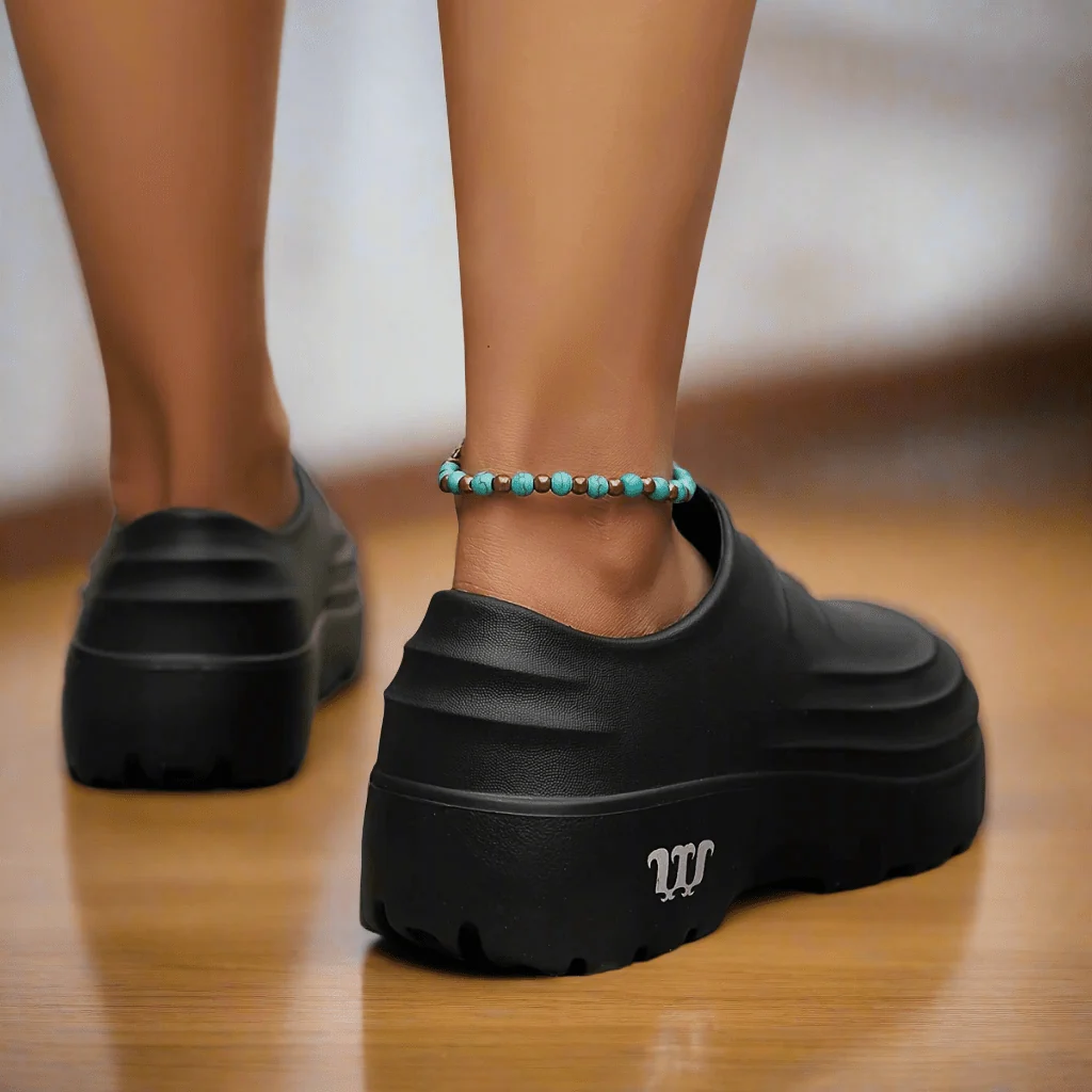 Wasserfeste Slip-On Clogs mit gepolsterter Sohle