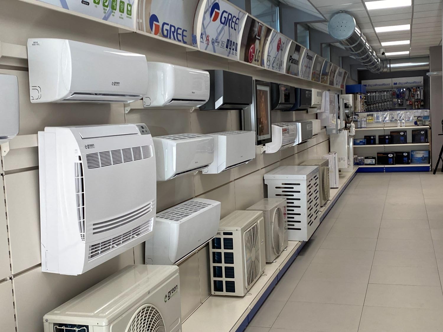 Plus Klimaanlage Dual Split 9000+9000 BTU, Wi-Fi, R32, Energieeffizienz A++/A+, Klimagerät mit Zwei Inneneinheiten und 1 Außeneinheit, Fernbedienung, App-Steuerung, Niedriger Verbrauch