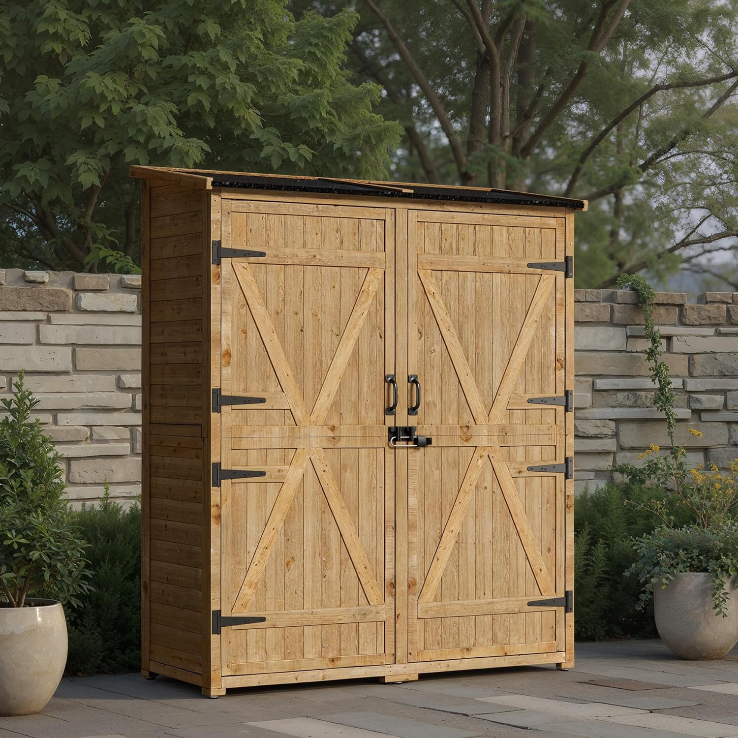 Gartenschrank Holz, Outdoor Geräteschrank, Gerätehaus mit Tür, Böden, Geräteschrank, Gartenhaus, Gartenschuppen für Garten, Terrasse & Balkon, 140x44x162cm, Natur