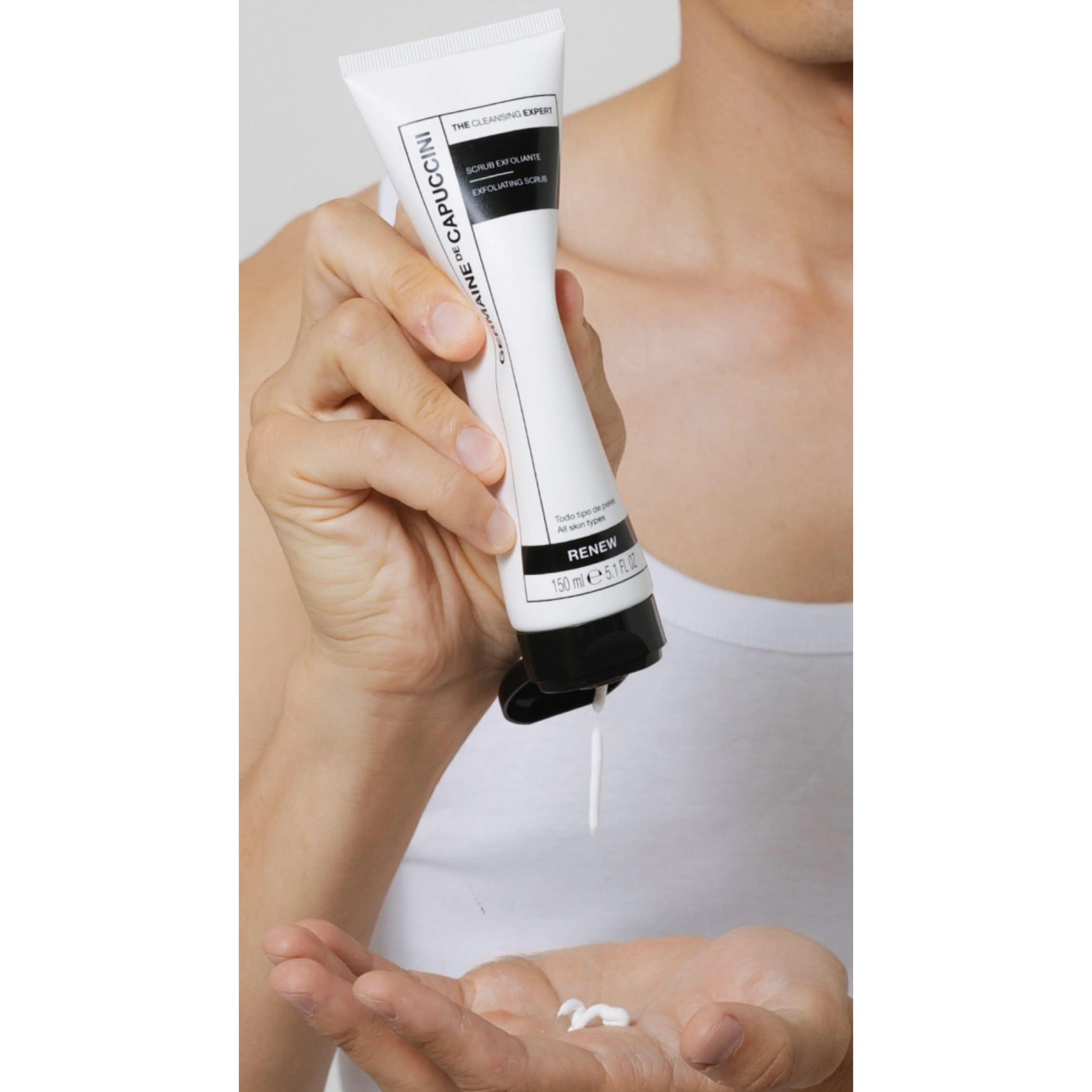 The Cleansing Expert Exfoliating Scrub – Youthful Skin