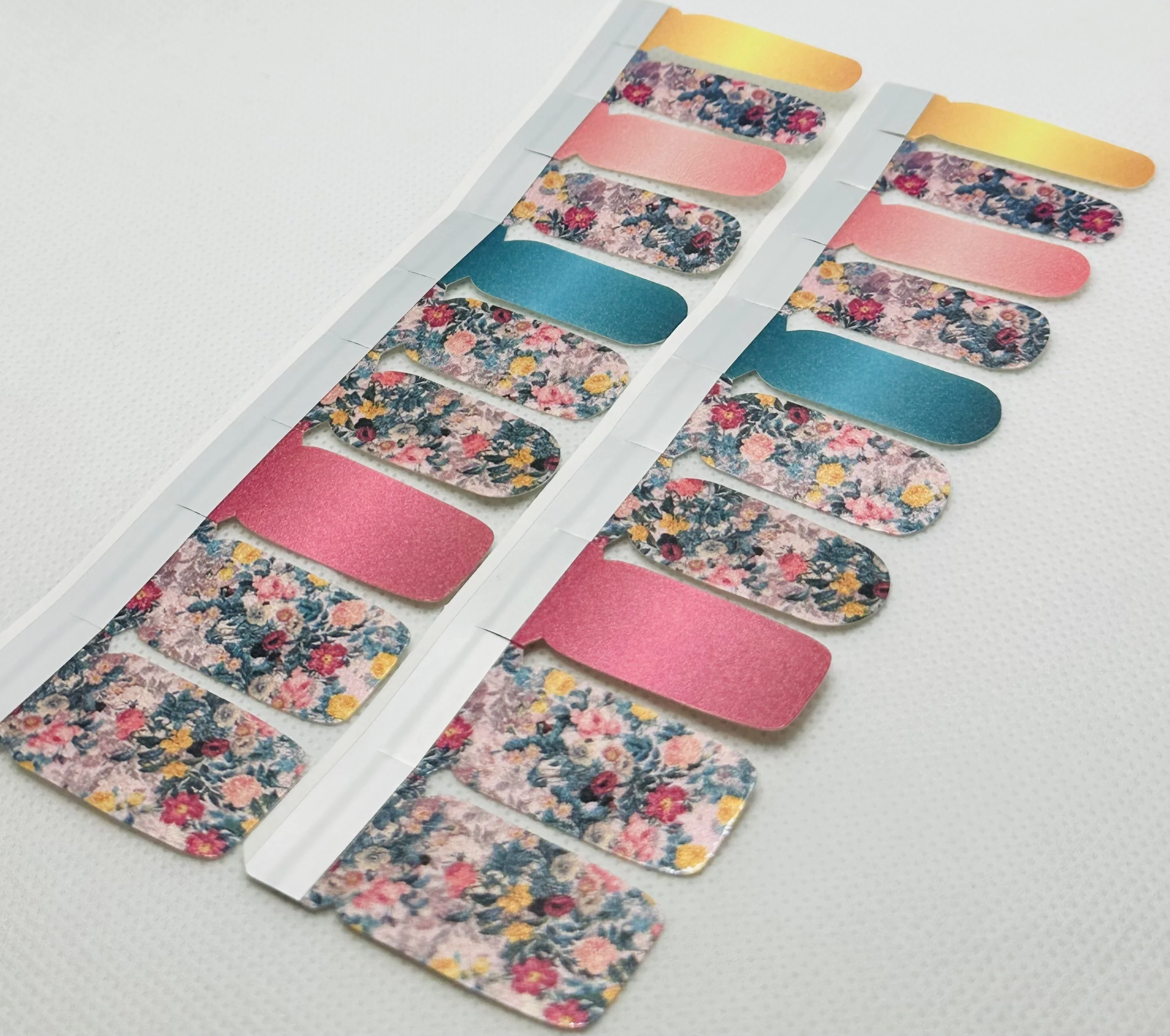 XL Colourful Flowers (Pearl)