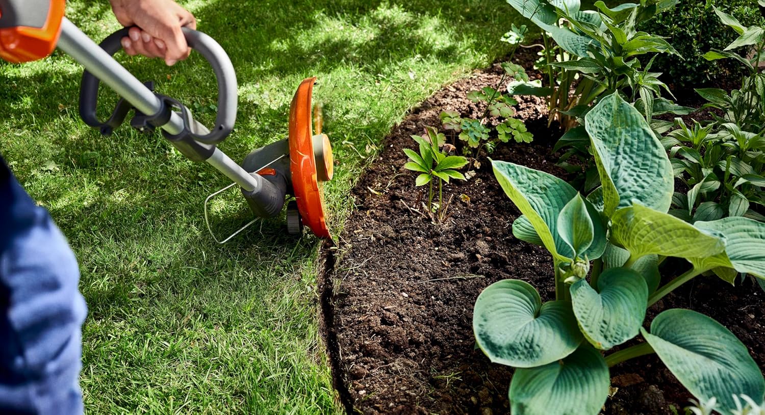 Husqvarna 110iL FLXi Akku-Grasschneider (Grundgerät) – 36 V kabellos, Auto-Feed-Kopf, Kantenschneidemodus, teilbarer Schaft, leichtes 3,2 kg Design, Akku Nicht enthalten