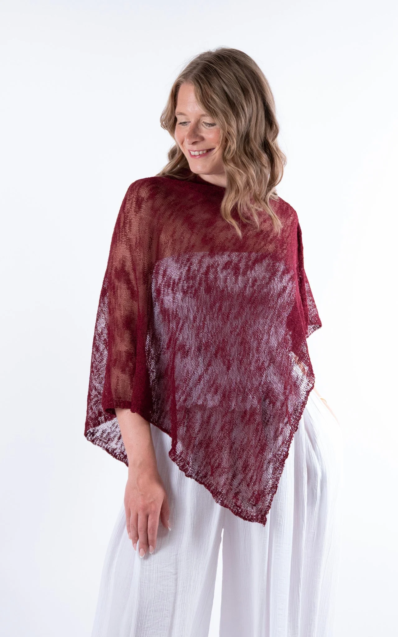Fine Knit Poncho | Wine
