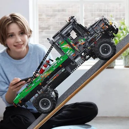 LEGO Mercedes-Benz Zetros Trial Truck 4X4 42129 Technic