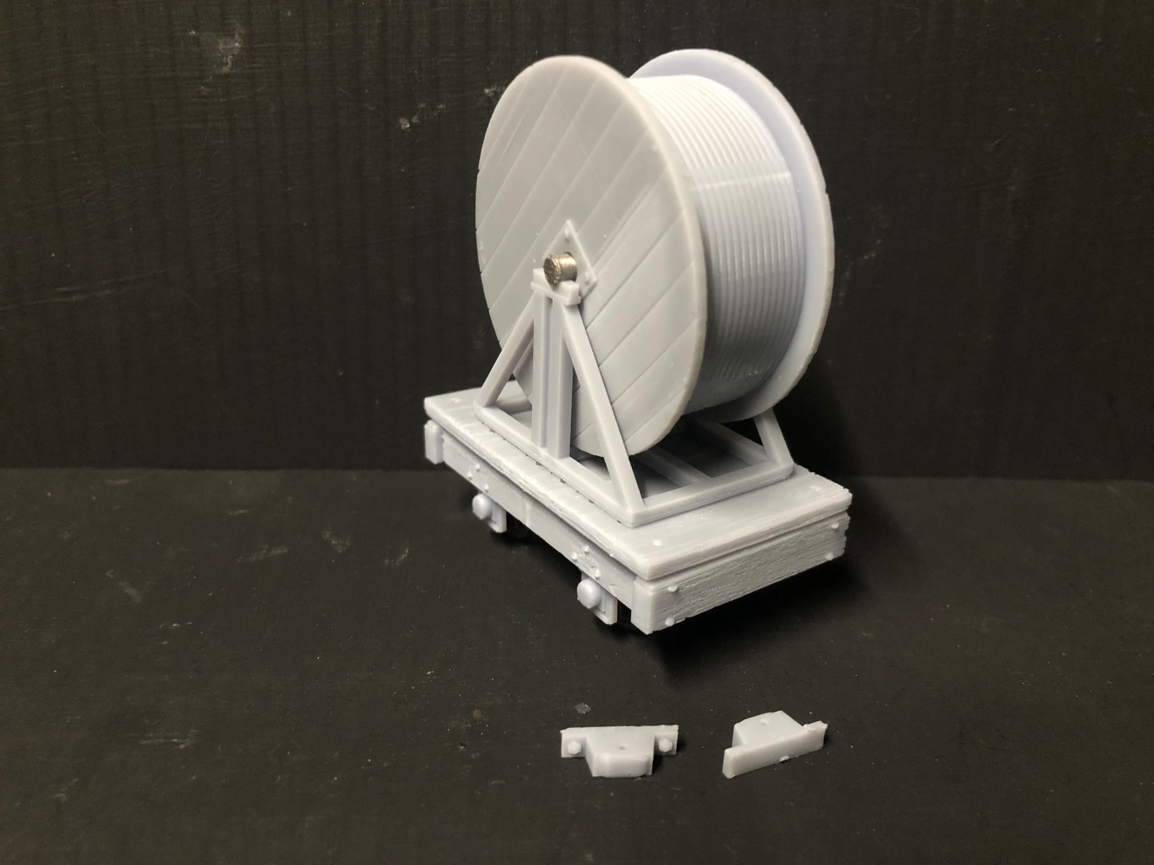 GN15 Narrow Gauge Cable Wagon with Wheels - Model Railway Freight