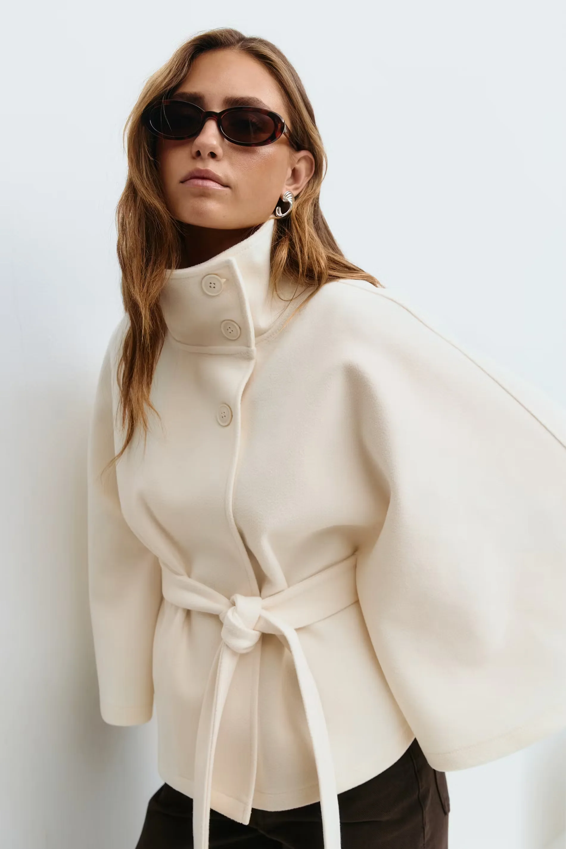 Eleganter Damenmantel mit G��rtel & hohem Kragen