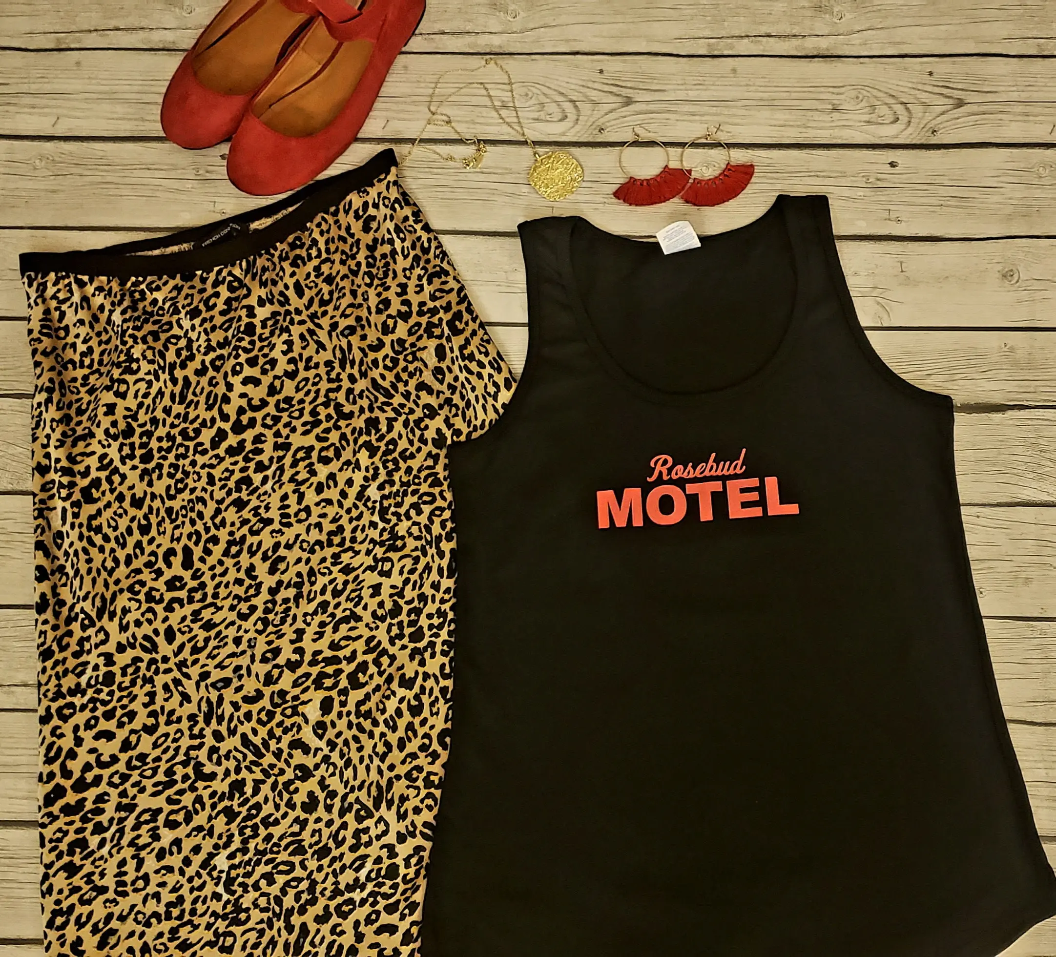 Rosebud Motel, Womens, Sleeveless Crew Neck, Adult T-Shirt.