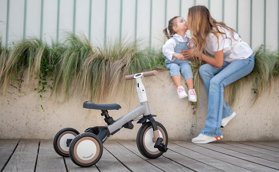 KikkaBoo Triciclo Evolutivo de Bebé 5 en 1 Flip