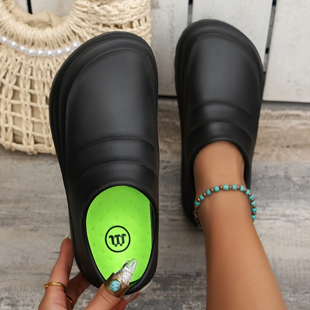 Wasserfeste Slip-On Clogs mit gepolsterter Sohle