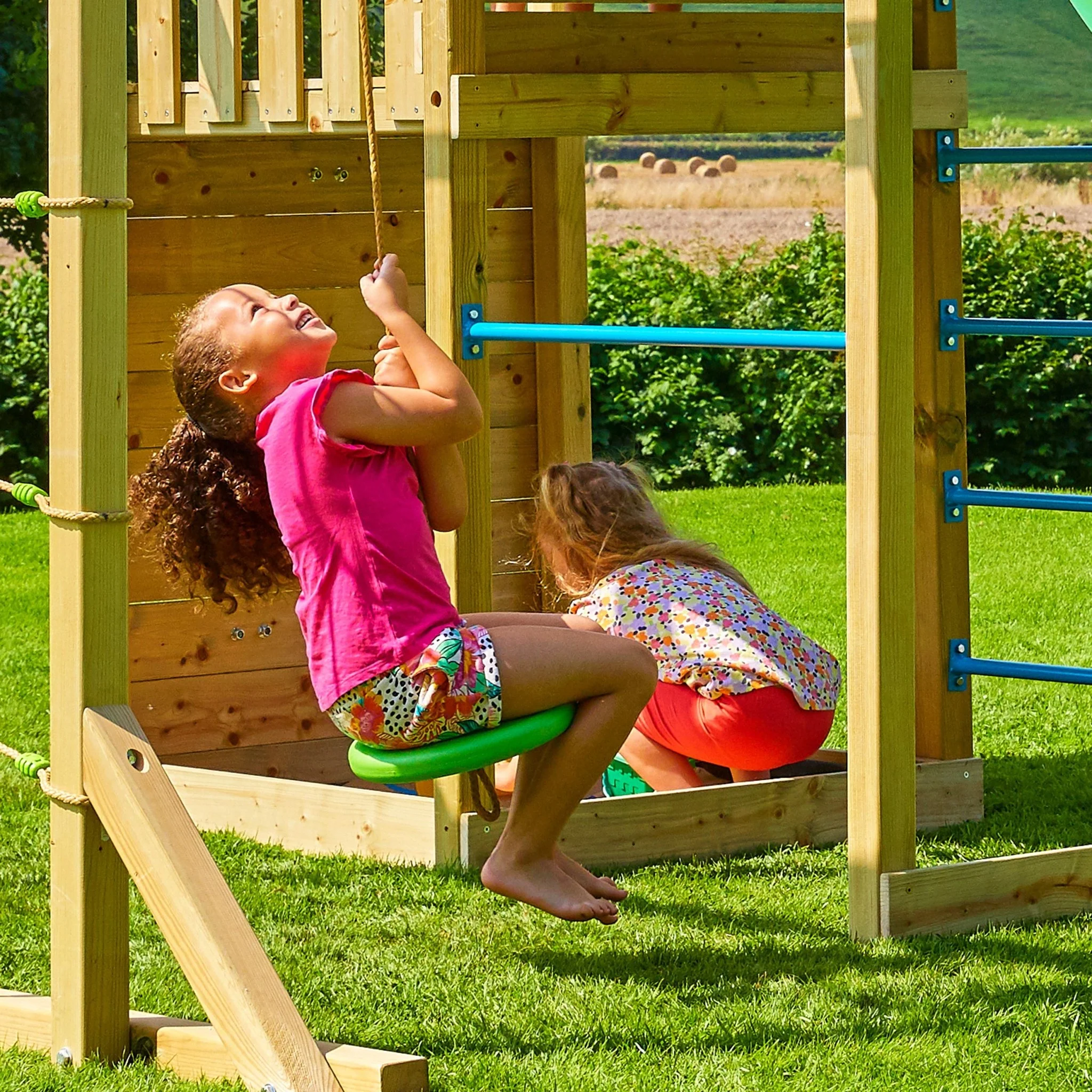 TP Skywood Houten Klimtoren met Golvenglijbaan, Sky Deck, Skyline & Flying Fox Add-on �C FSC? gecertificeerd