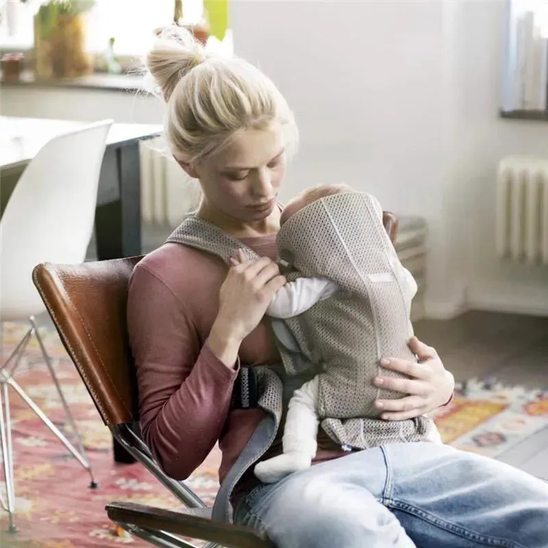 BabyBjorn Babydrager Mini 3D Mesh, Grijs Beige