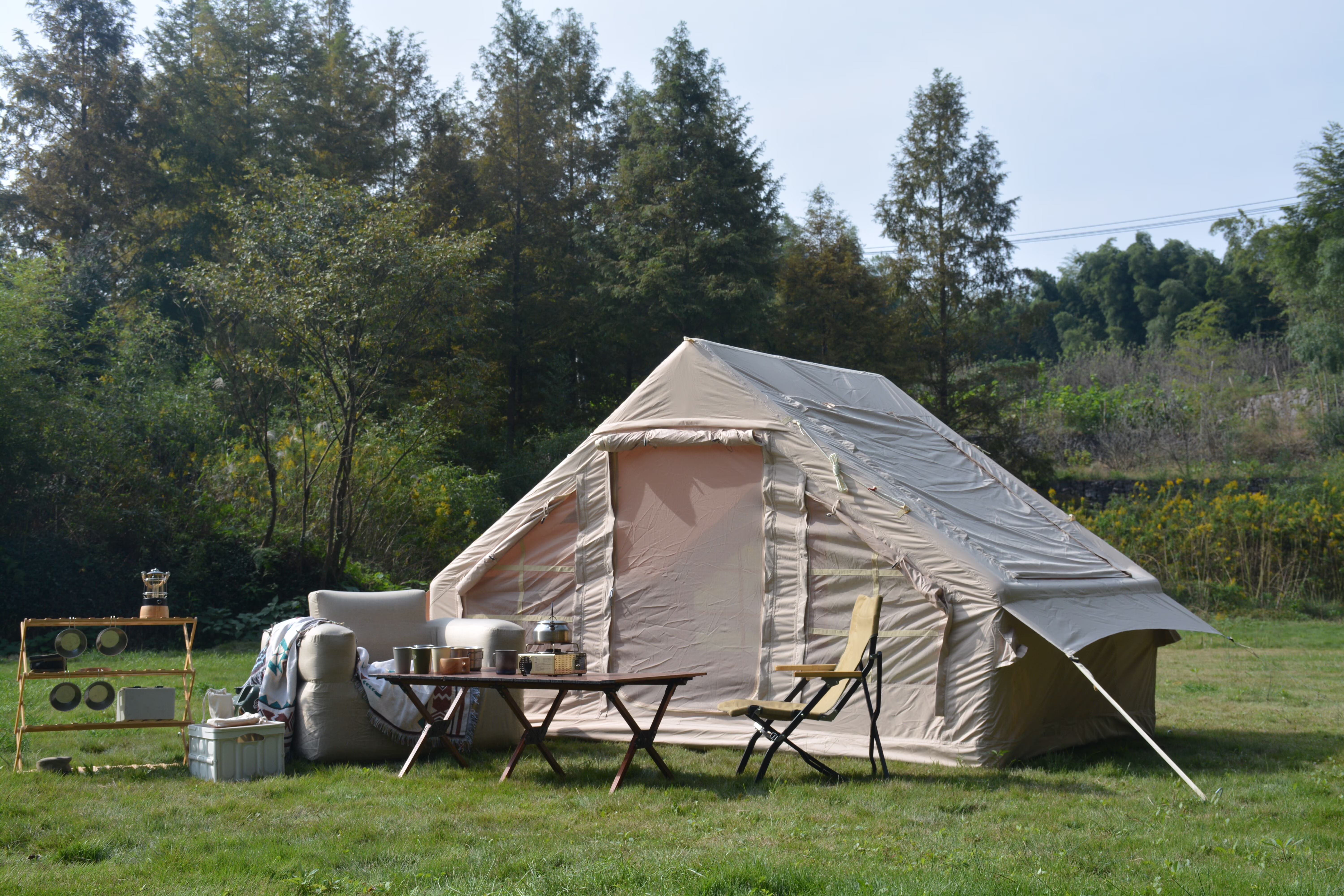 Inflatable Camping Tent Easy Setup 4 Season Glamping Tent 4-6 Persons Waterproof Windproof Outdoor Self-Supporting Blow up Tent Air Tent Portable House Beige