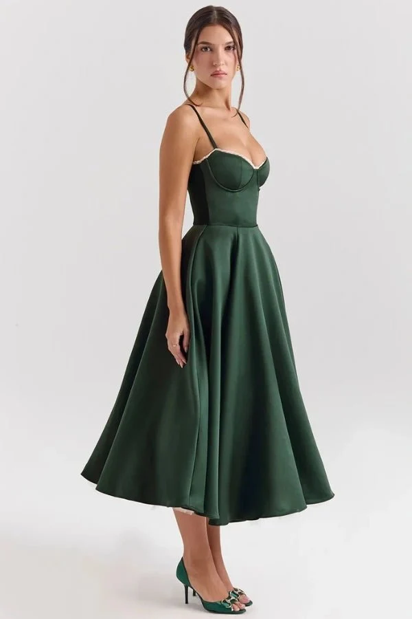 Elegantes Satin-Abendkleid mit T��ll
