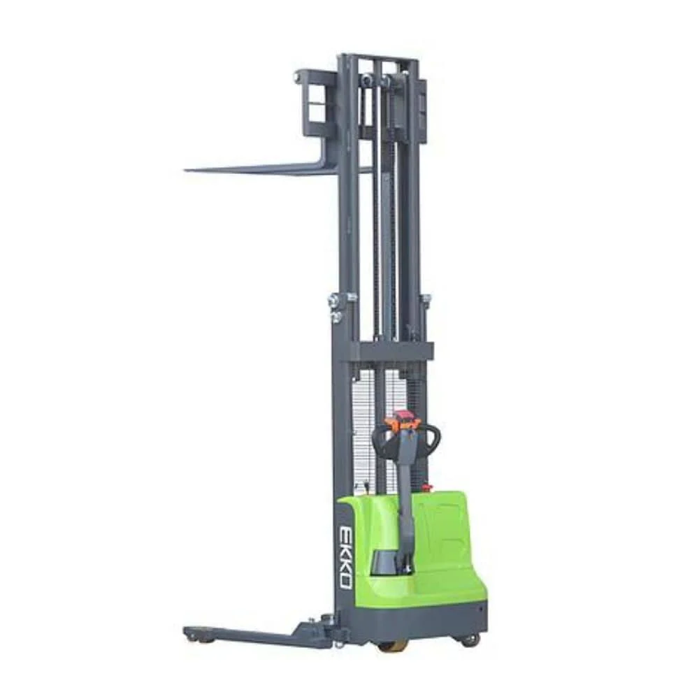 2025 EKKO EB12E-98Li Lithium Reach Stacker - Capaciteit 2640 lb