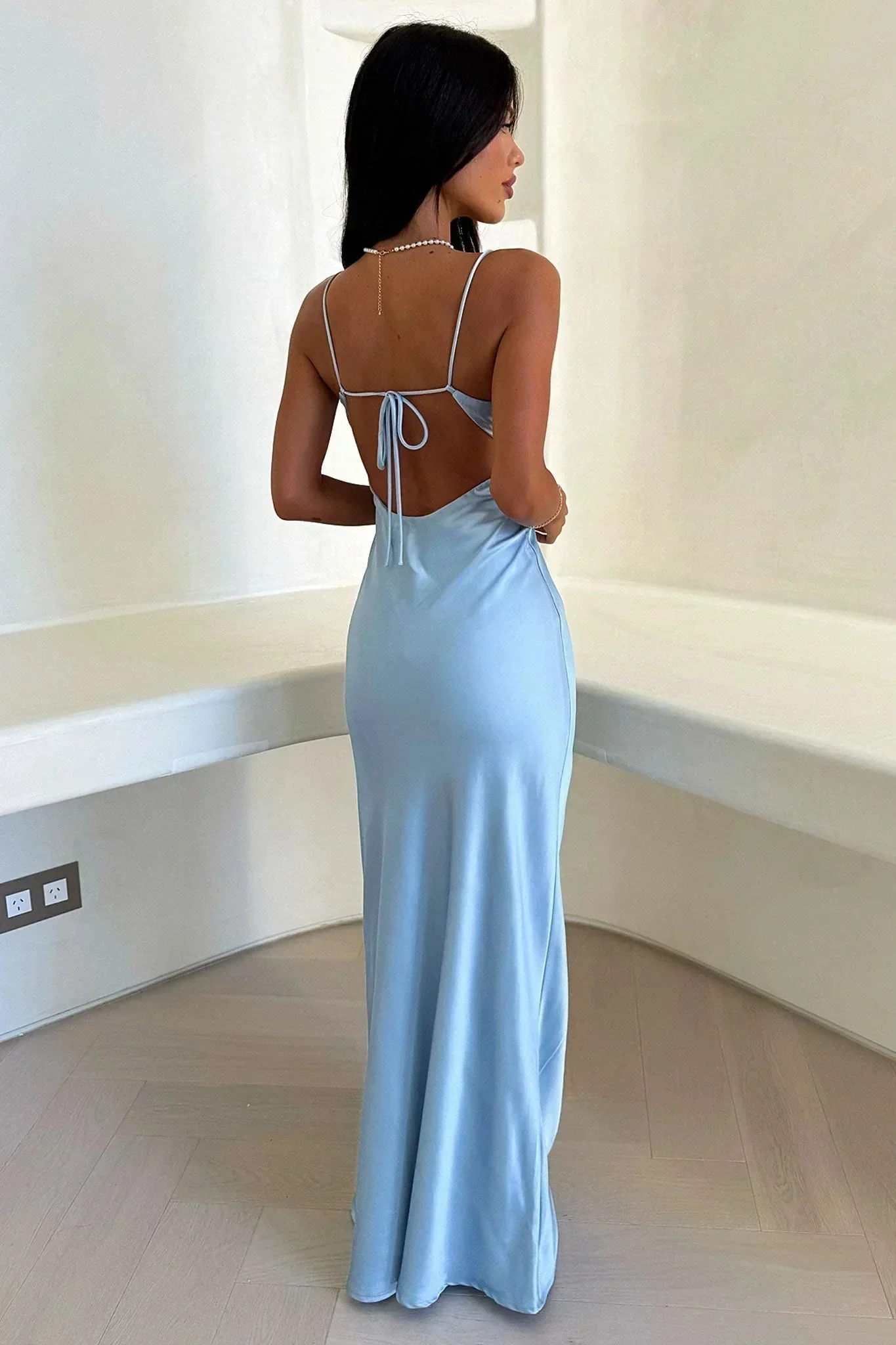 Damen Satin-Maxikleid | Flie?endes langes Kleid mit dezentem Glanz und seitlichem Rei?verschluss | Regular Fit f��r festliche