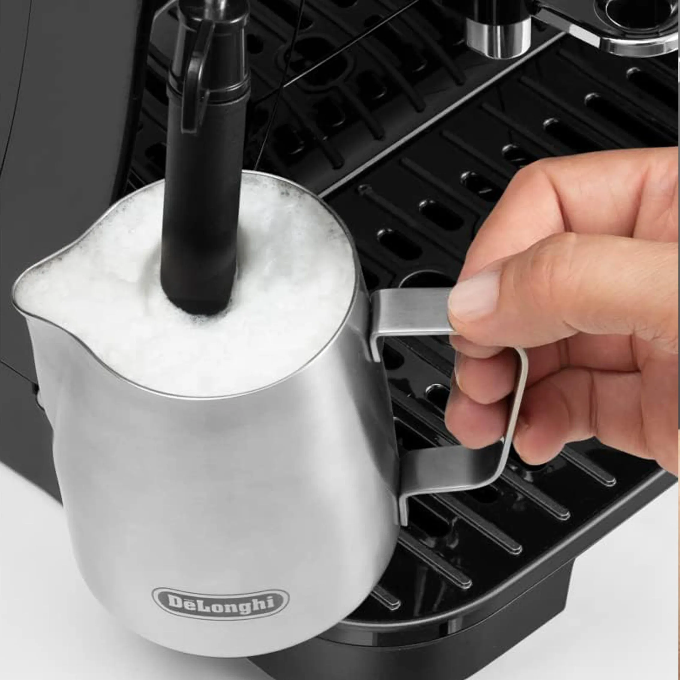 2025 De'Longhi Magnifica S ECAM11.112.B volautomatische koffiemachine ?C Koffiewereld